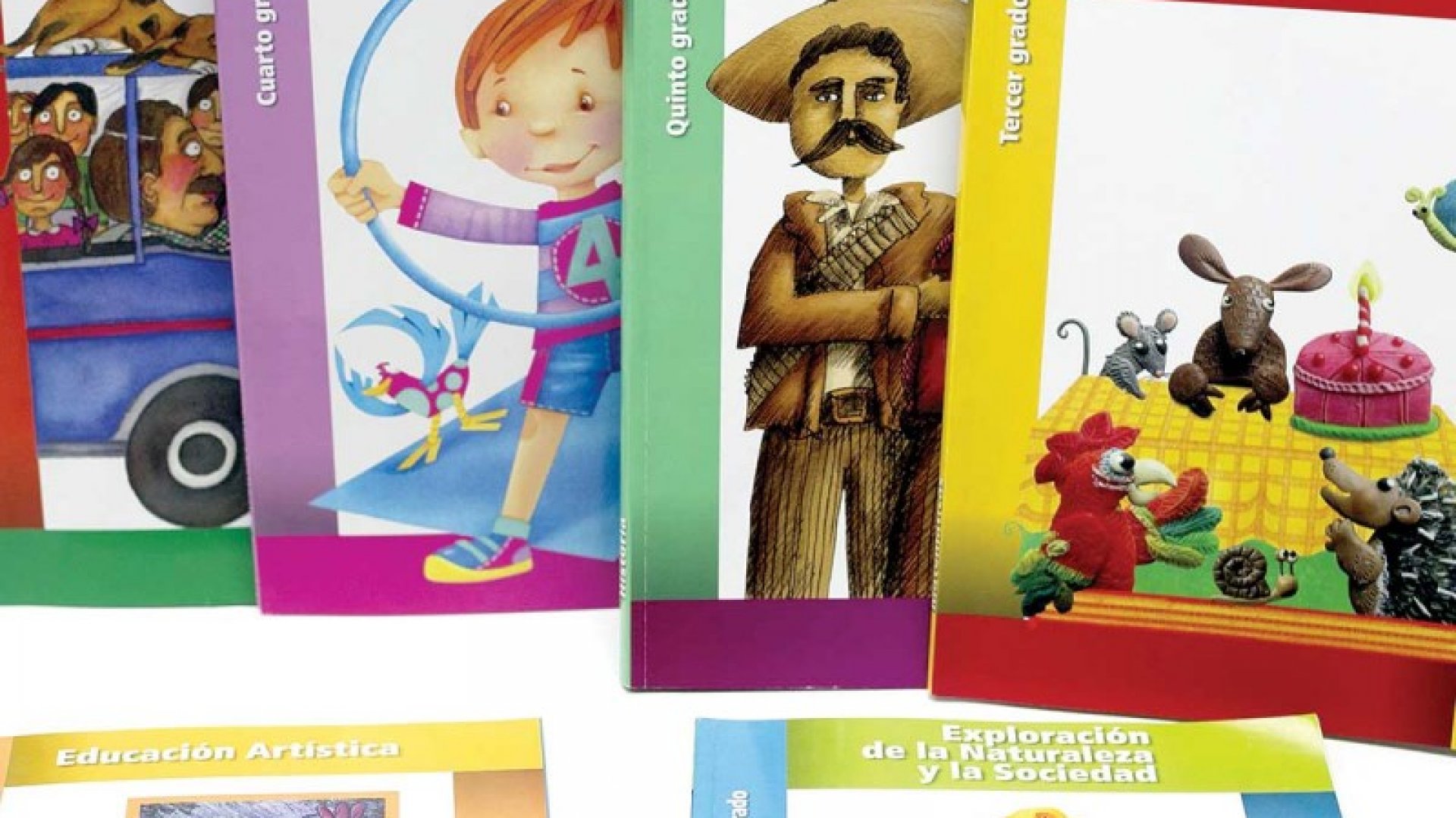 Obligan a SEP a informar sobre libros de texto