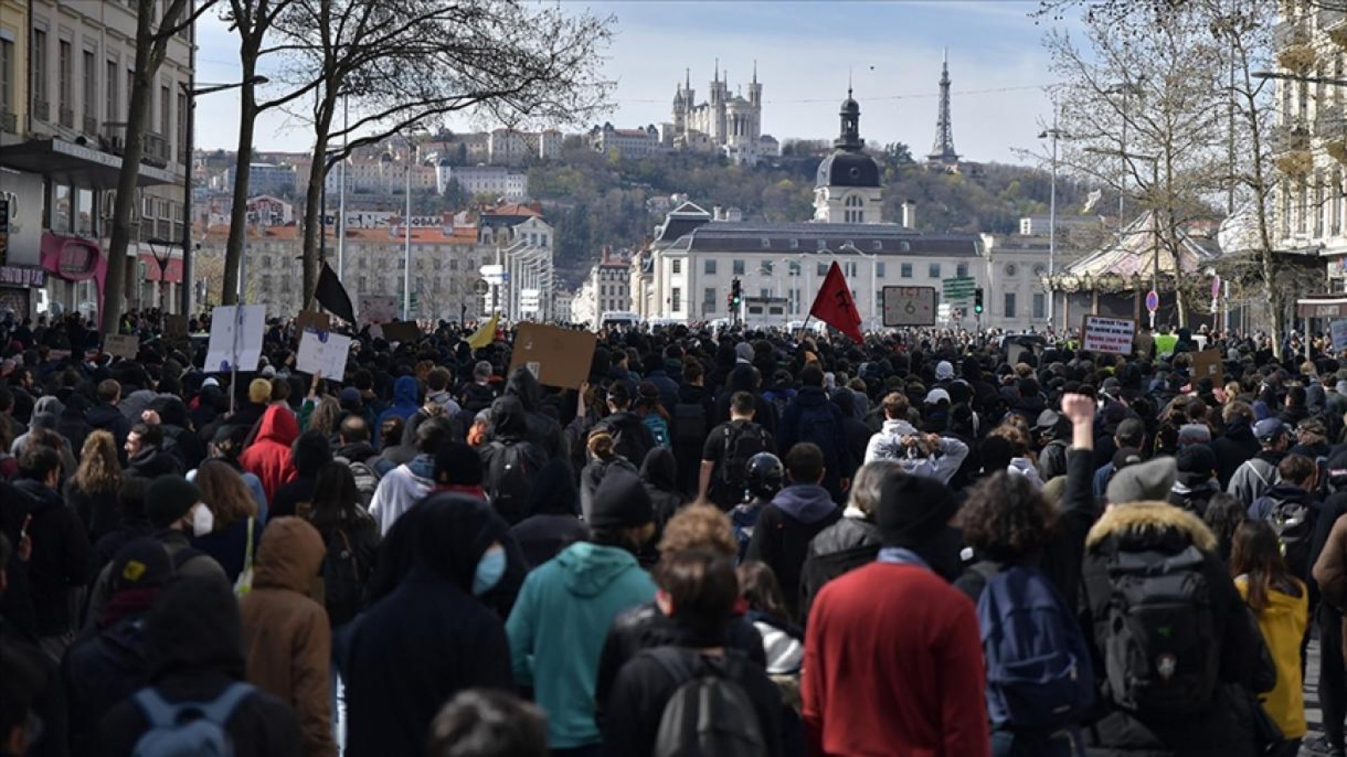 Vigilarán nueva jornada de protestas en Francia 