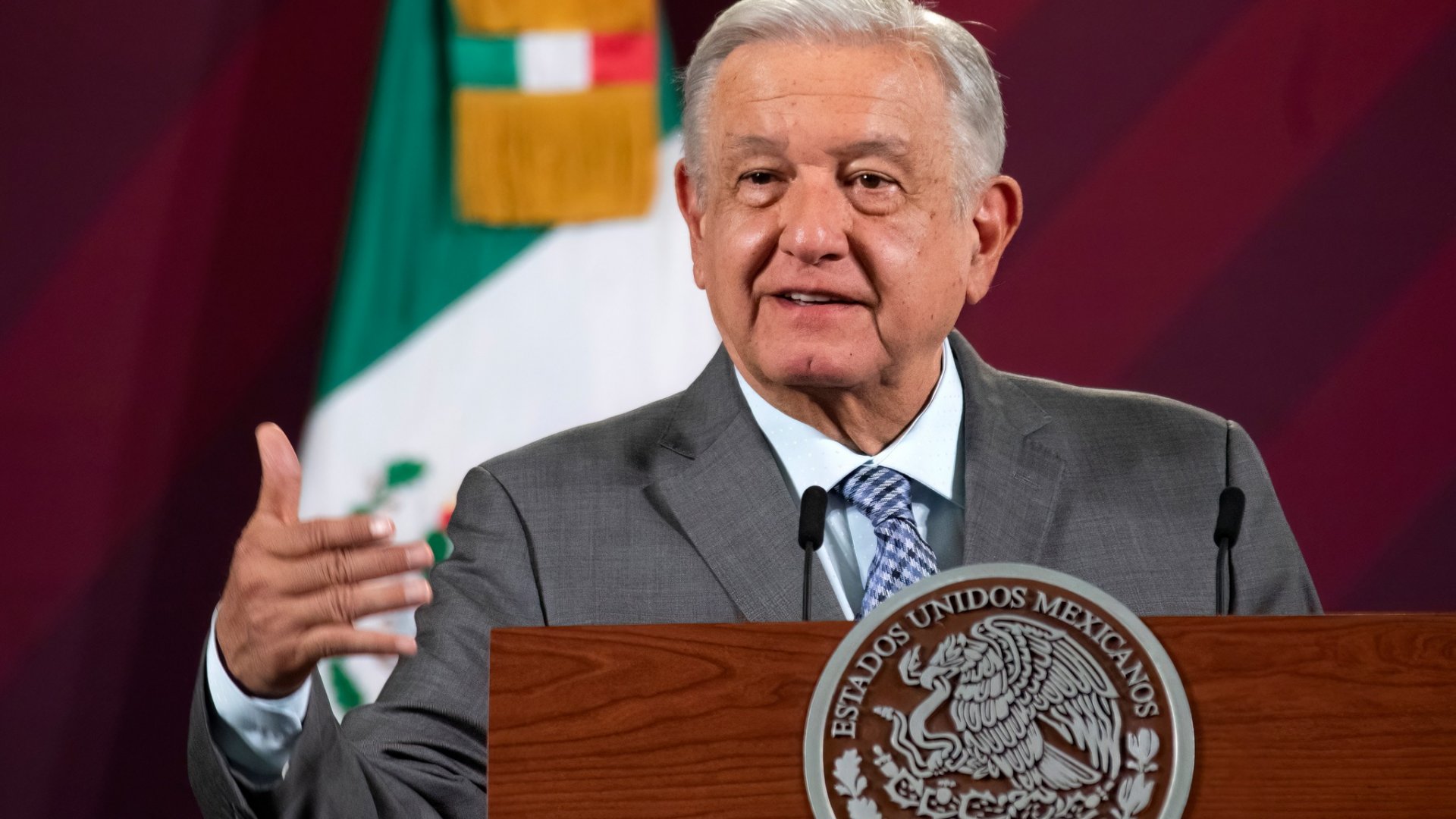 Entregaré estafeta al que el pueblo decida: AMLO 