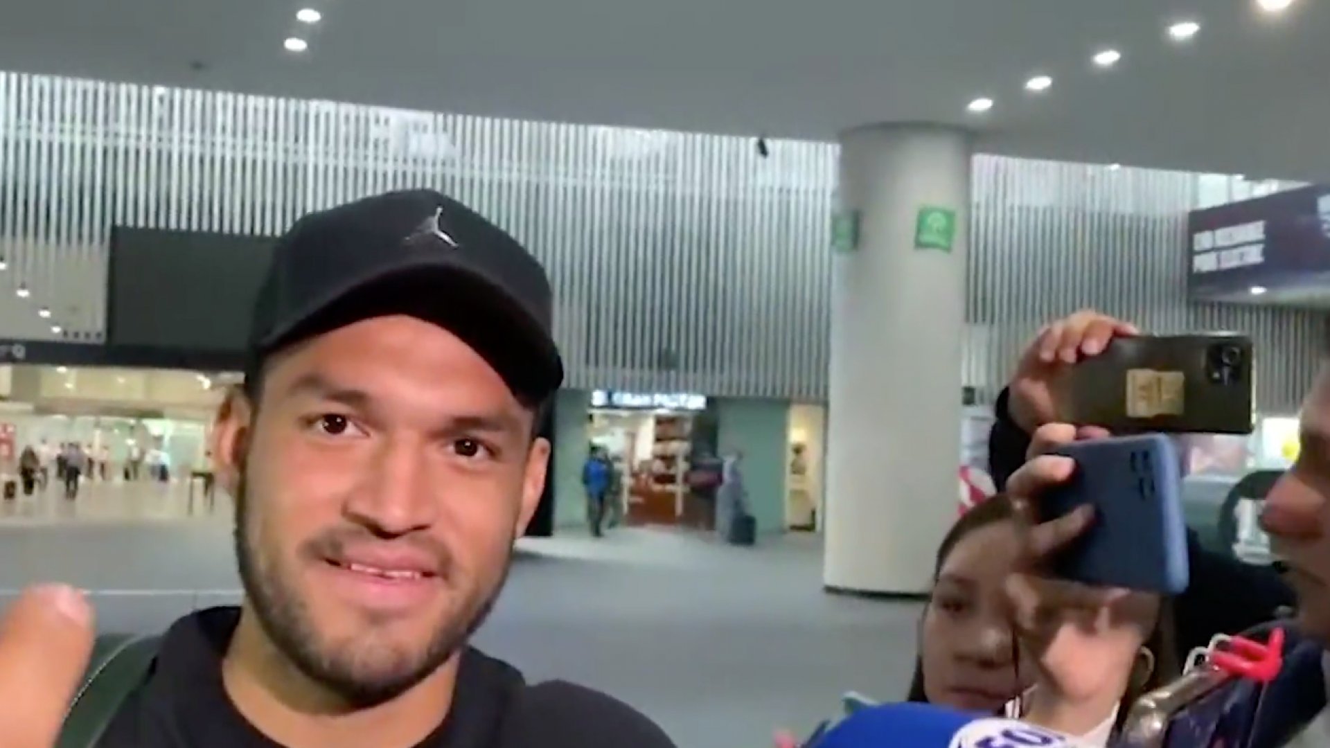 Eduardo Aguirre llega a la CDMX dispuesto a ser el 9 referente de Cruz Azul