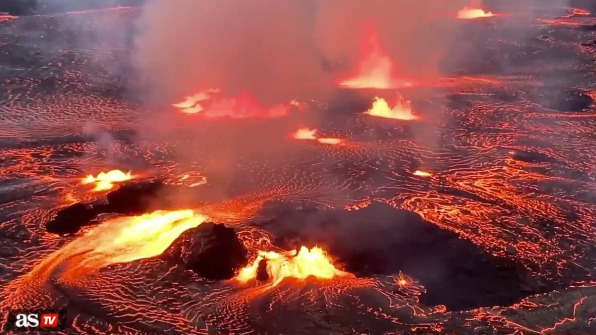 El volcán Kilauea en Hawaii entra en erupción
