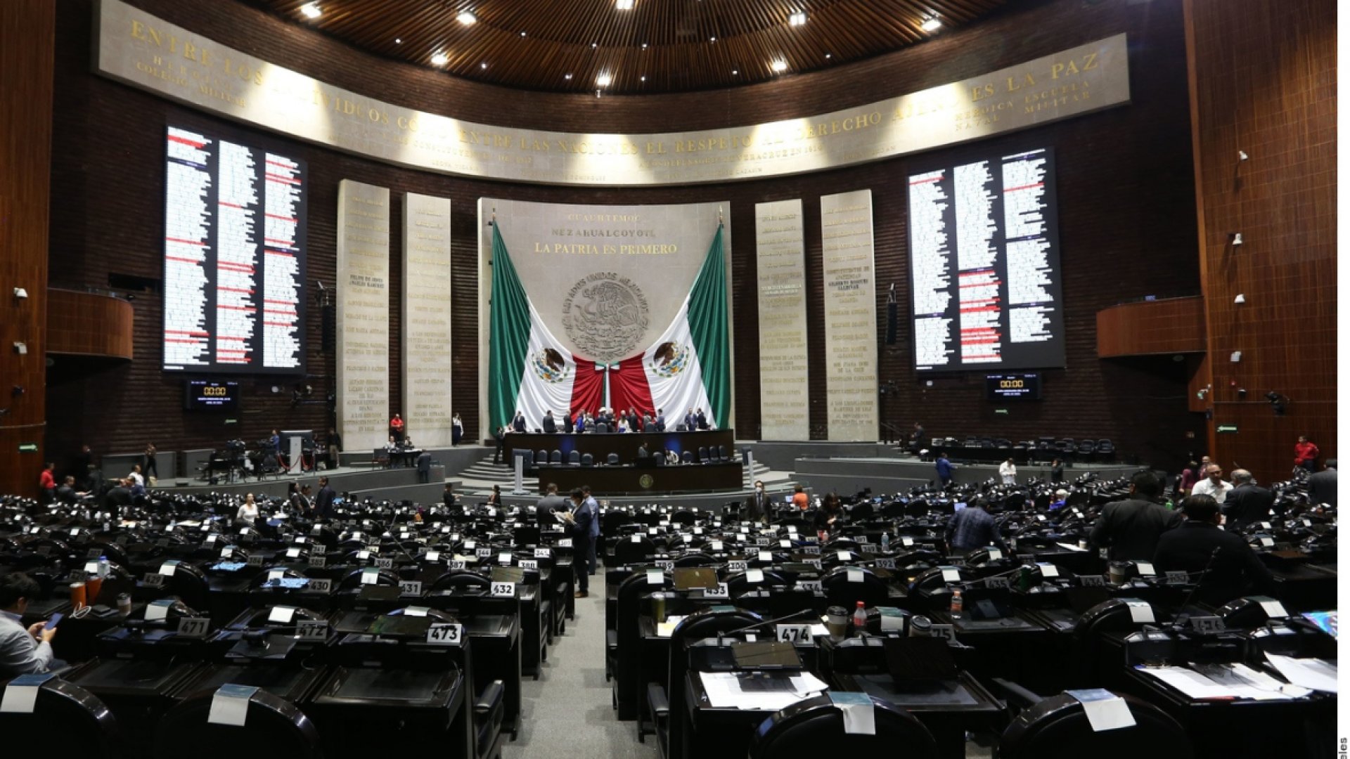 Impugnan Ley Minera y eliminación de Conacyt 