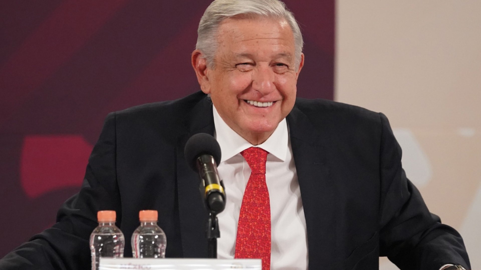 “Nos reservamos el derecho de admisión”: AMLO desoye a juez sobre Xóchitl Gálvez