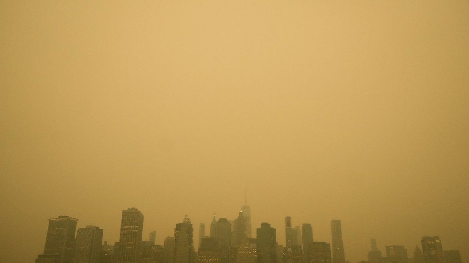 Mejora la calidad del aire en Nueva York y Washington luego de que el humo de los incendios en Canadá comenzara a disiparse