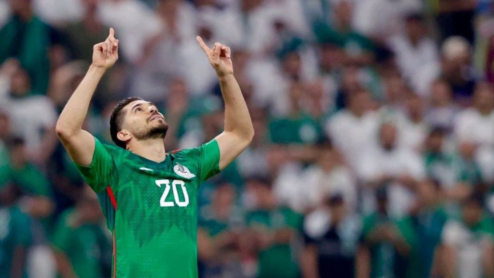 Henry Martín defiende a Luis Malagón por error contra Camerún