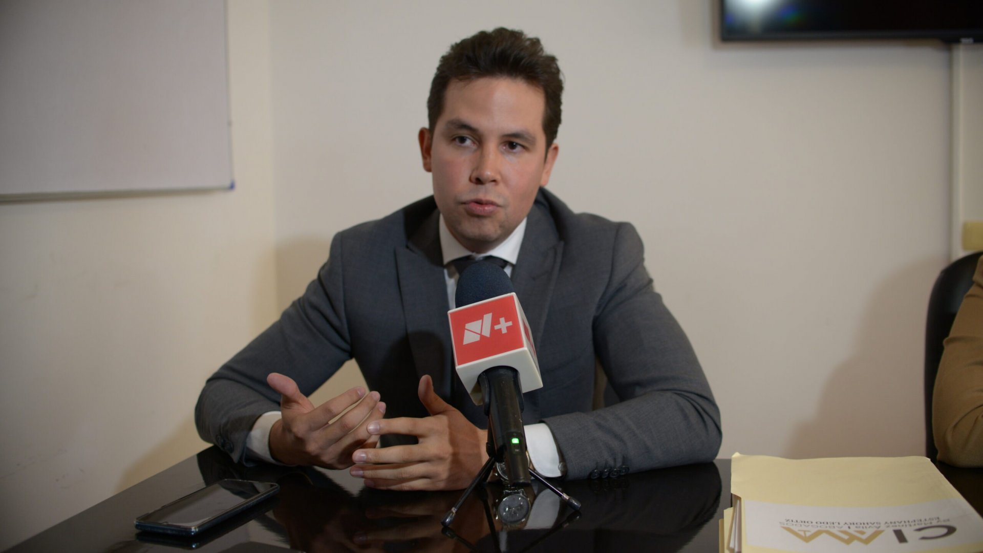 Denuncian por lesiones a falso cirujano plástico, Fiscalía es omisa y permite que siga operando