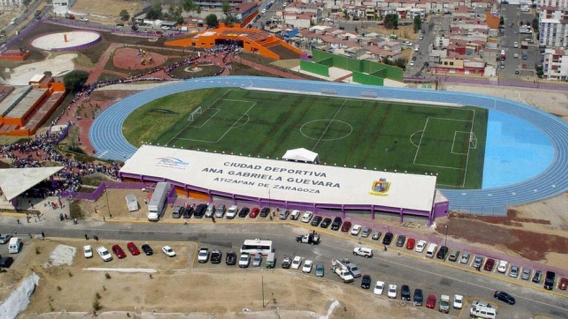 Proponen quitar nombre ‘Ana Guevara’ a deportivo de Atizapán para ponerle ‘Canelo Álvarez’