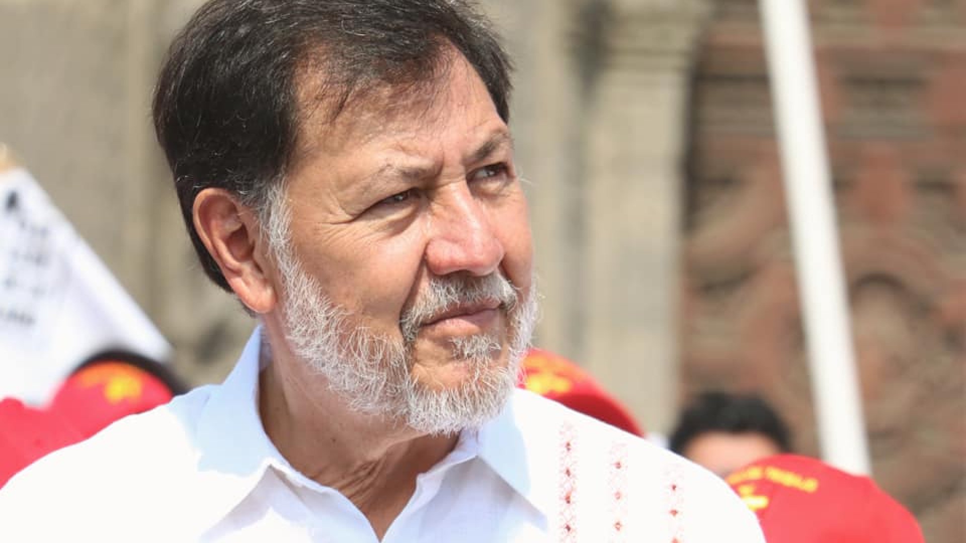‘Vas a poder seguir de parásito, felicidades’: Así despide el PAN a Fernández Noroña
