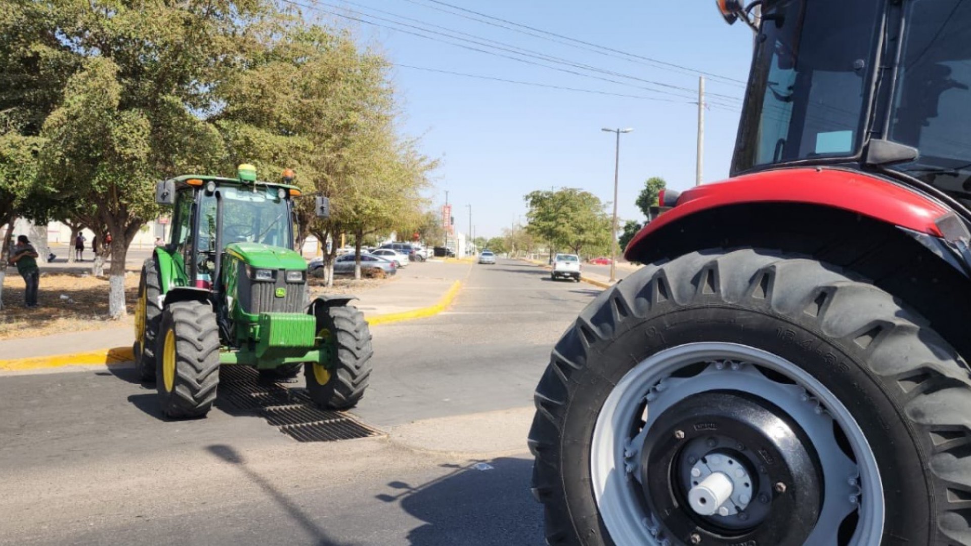 Aeropuerto de Culiacán suma más de 16 horas sin operaciones por bloqueos de agricultores que exigen precios de garantía
