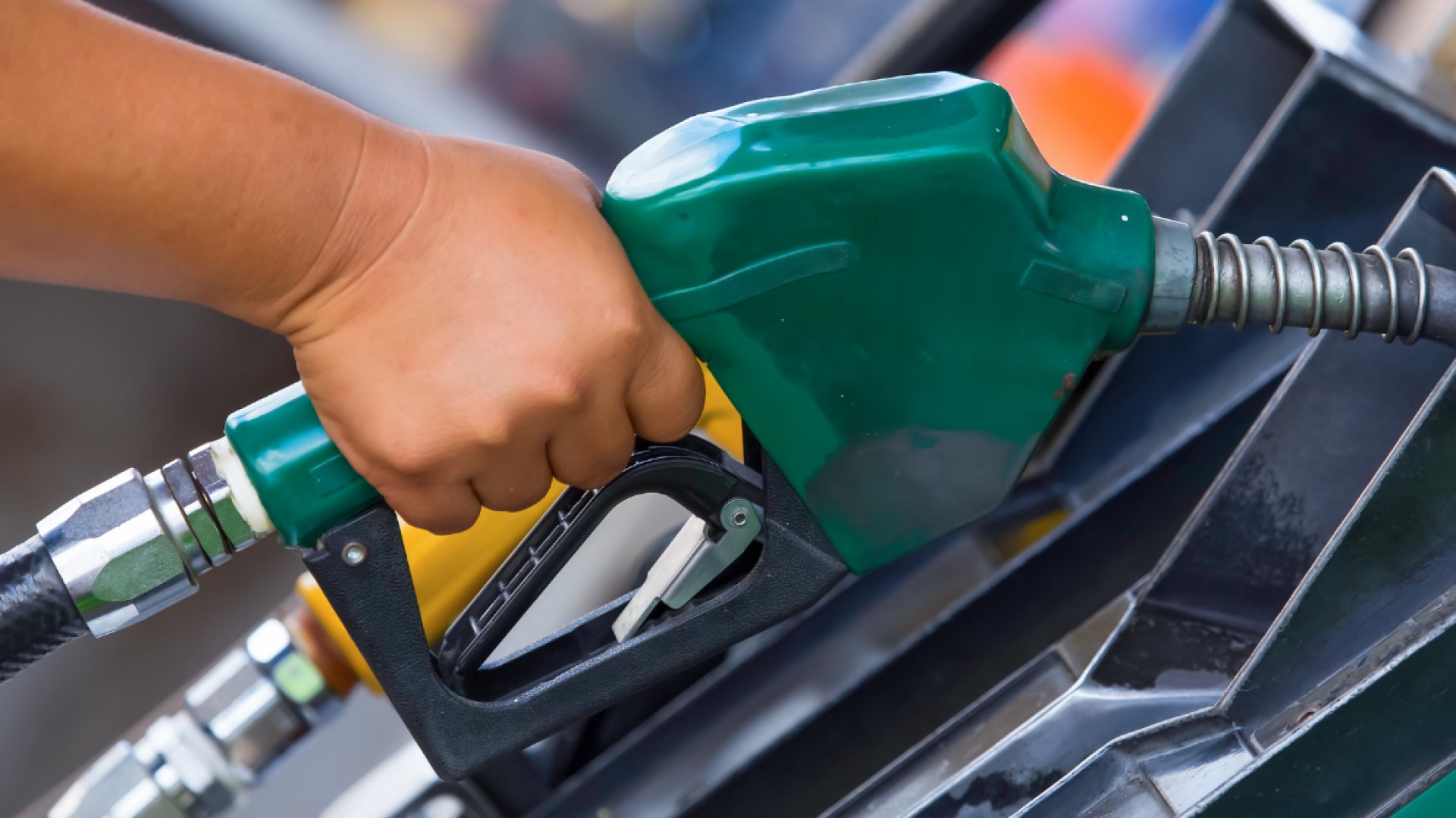 Más de 30% del combustible vendido en México es ‘huachicol’: gasolineros