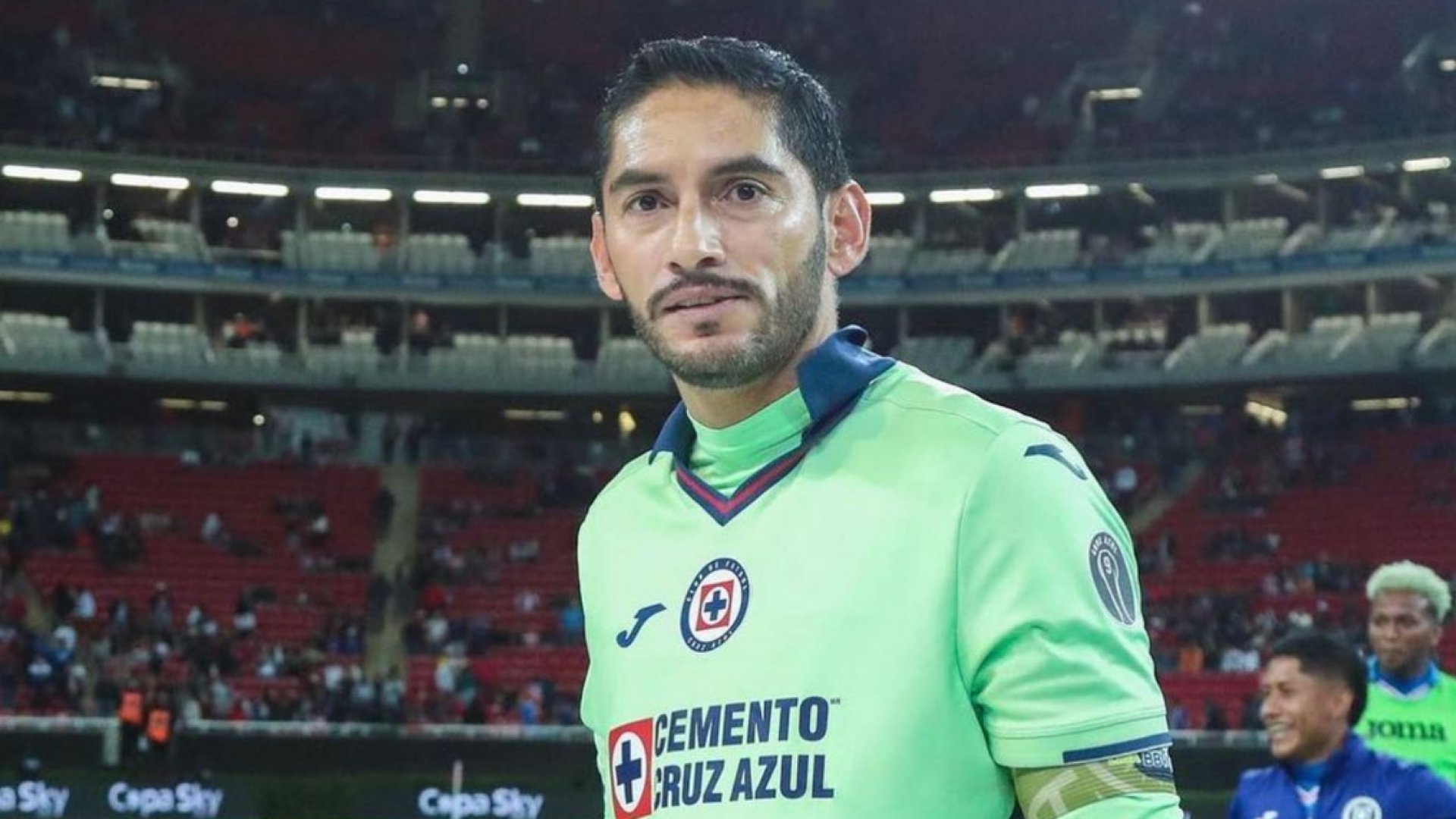 Jesús Corona pone fin a 14 años de trayectoria con Cruz Azul tras no renovar