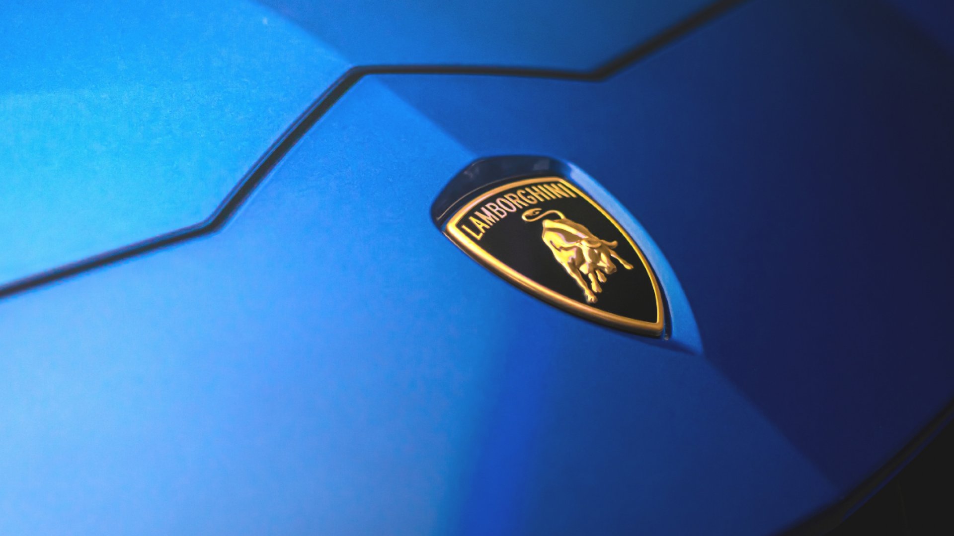 Un grupo de youtubers en un Lamborghini choca con un Smart mientras realizaban un reto viral y provocan la muerte de un niño de cinco años