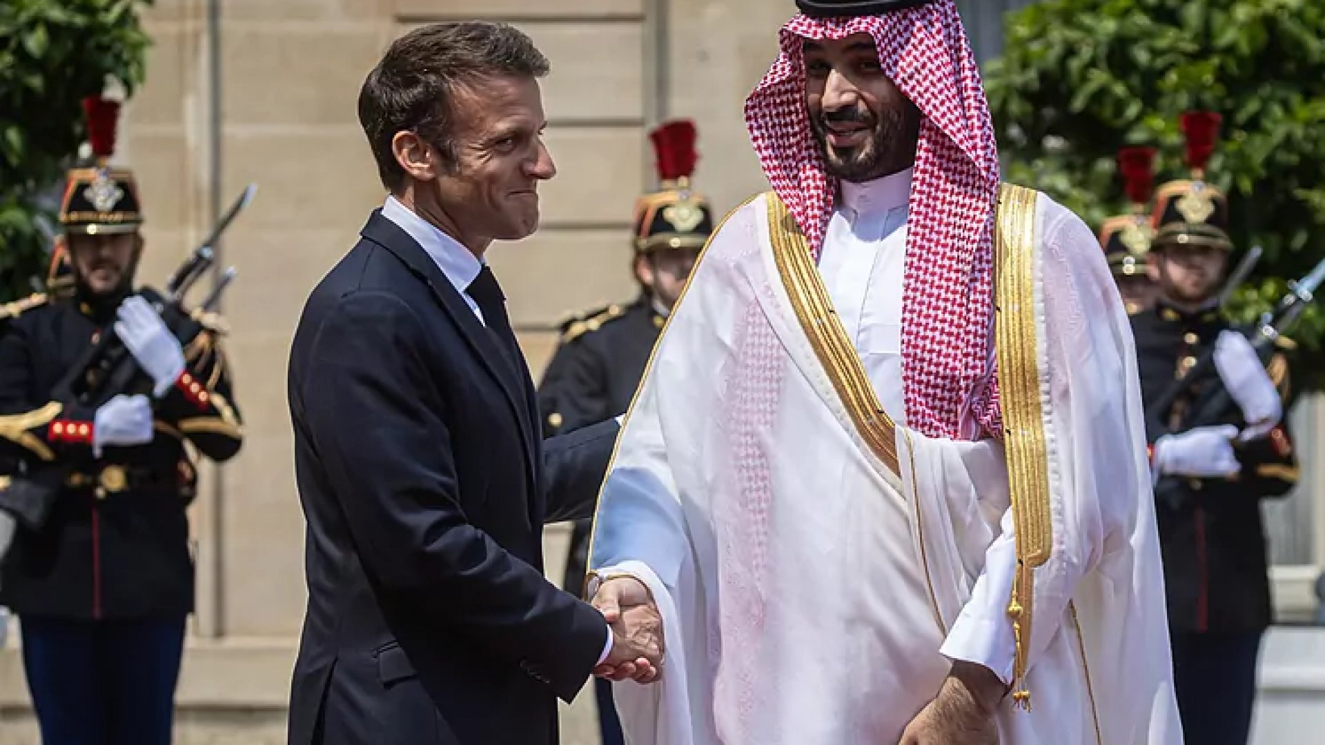 Francia presiona a Arabia saudí para que se alinee con Ucrania