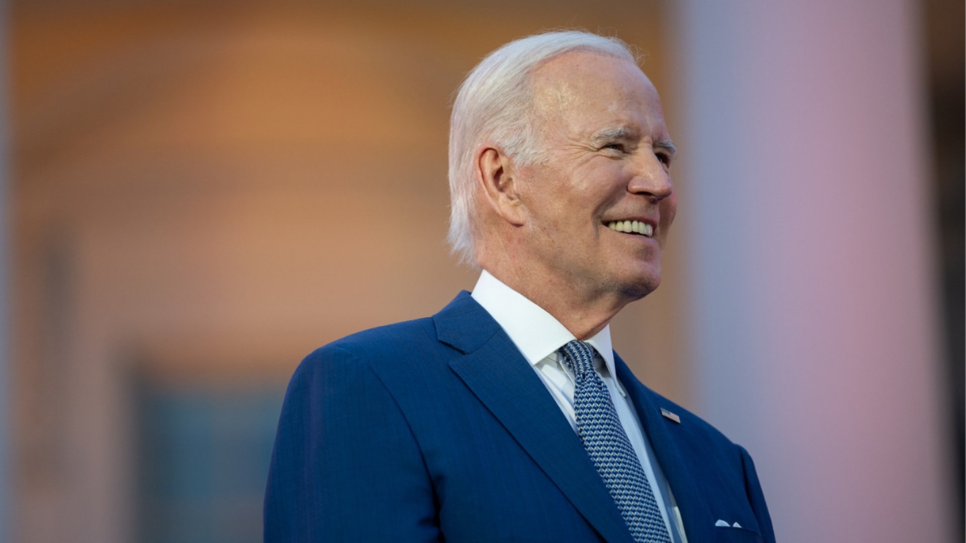 Presidente Biden insta al Capitolio a detener el flujo de armas hacia México