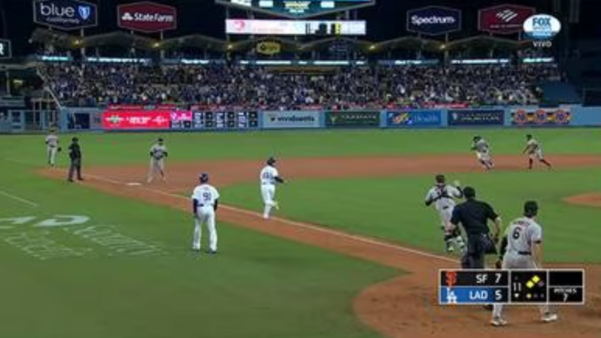 ¡Terrible jugada en el Giants vs Dodgers! San Francisco ganó en extrainnings en MLB