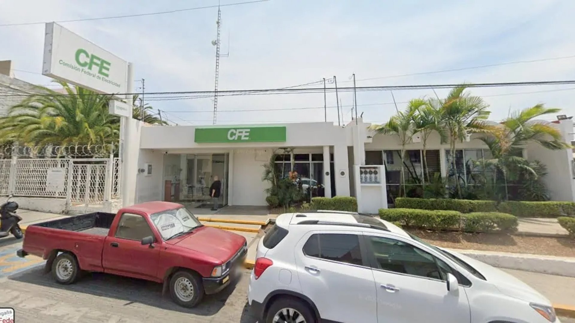 Se incendia subestación de CFE en Michoacán 