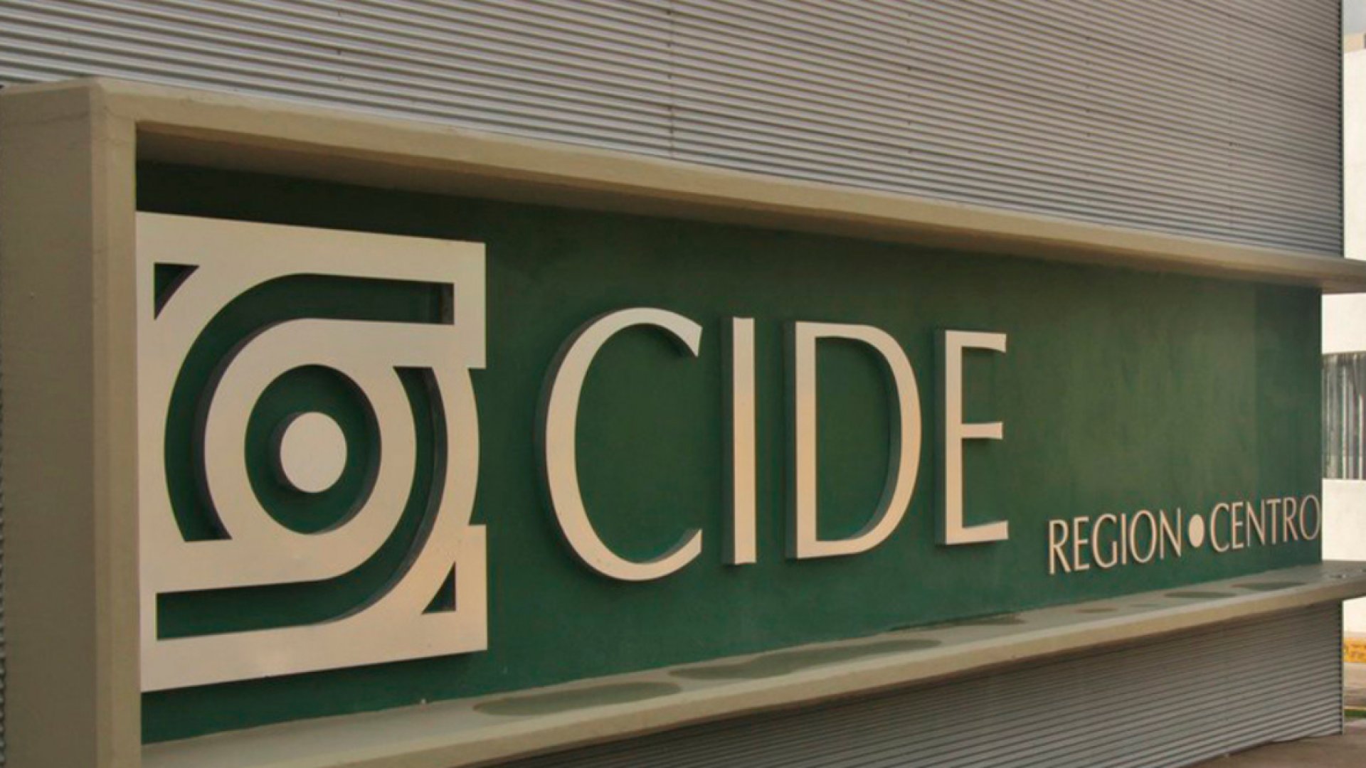 Gobierno de AMLO defiende orden para que académicos del CIDE no emitan críticas en redes sociales