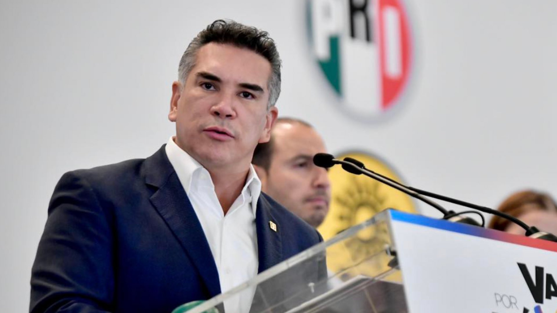 “Todas esas renuncias a la basura”, dice Alejandro Moreno sobre la salida de militantes del PRI