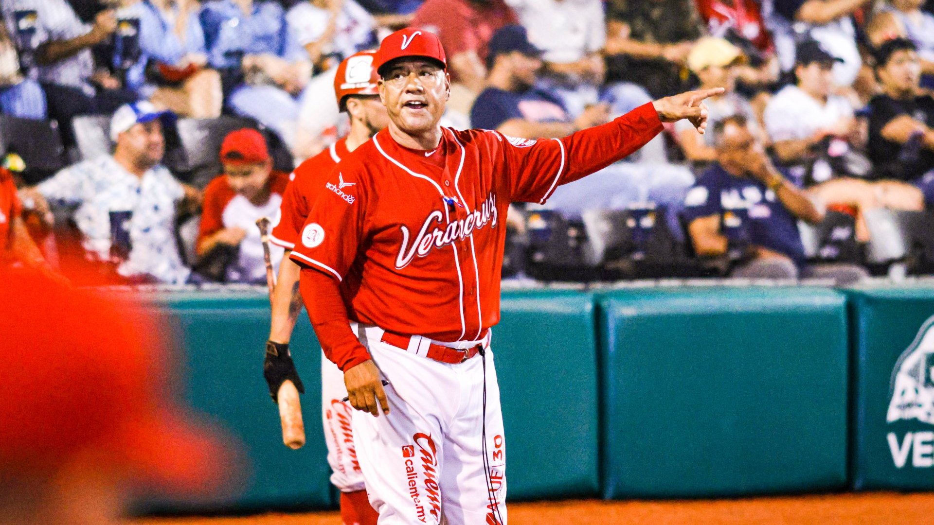 Carrillo deja de ser mánager de El Águila de Veracruz tras derrota con Piratas de Campeche