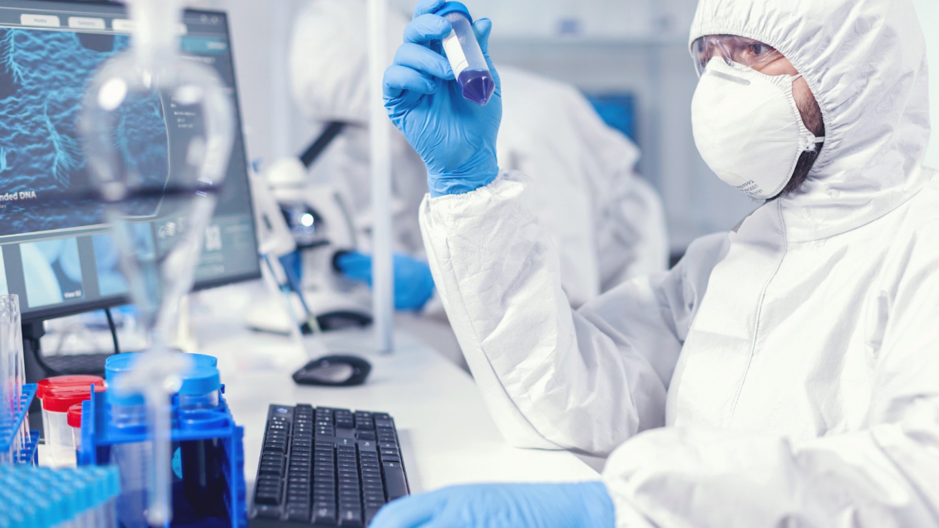 No hay evidencia directa de que la Covid-19 surgiera en laboratorio de Wuhan: reporte de inteligencia de EU