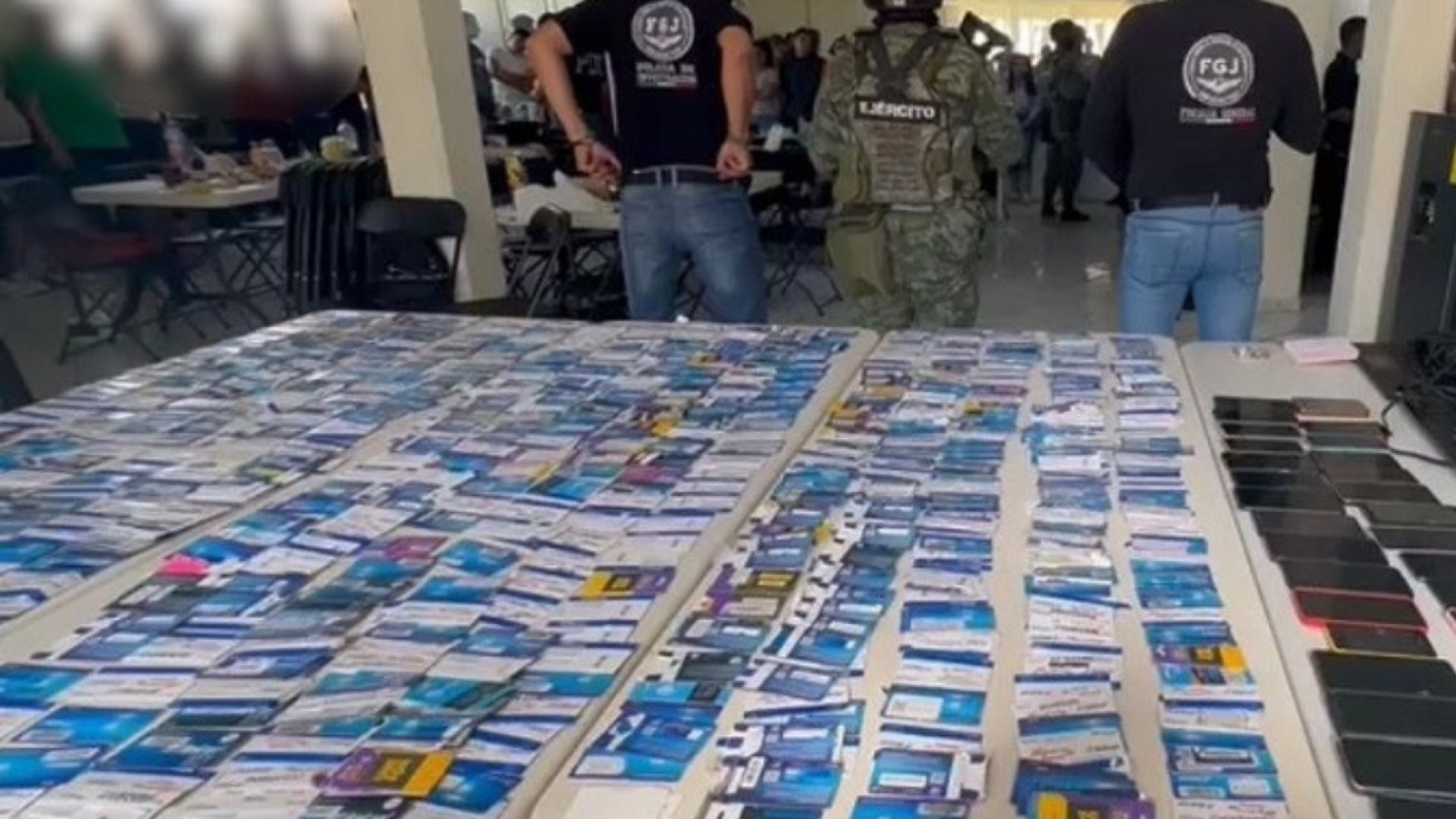 Desmantelan call center falso en Edomex 
