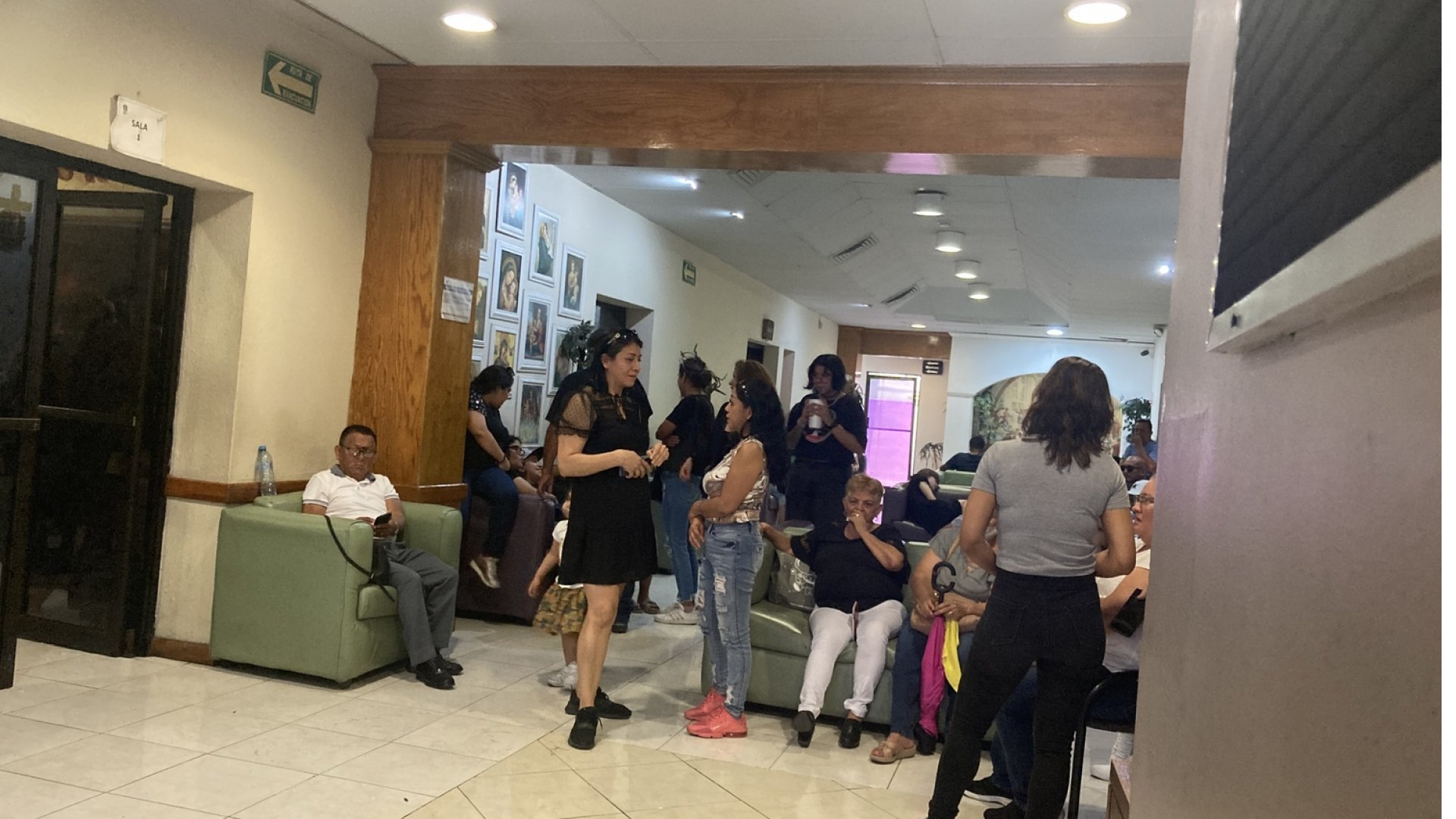 Desbordan funerarias en NL por ola de calor: ‘es como la pandemia’ 