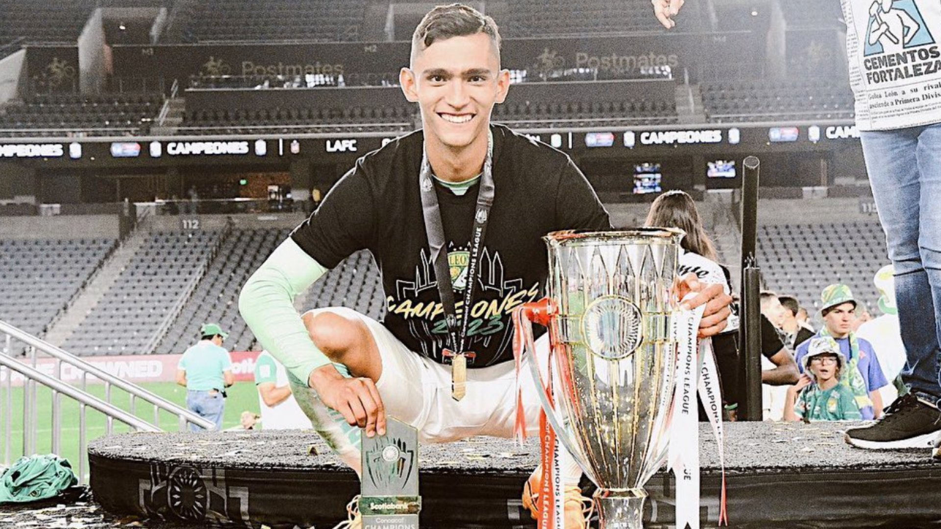 A Fidel Ambriz lo siguen de cerca en Europa; Sevilla y PSV, entre posibles interesados