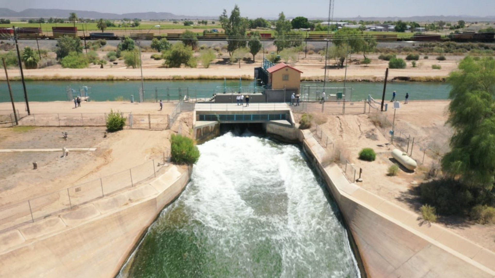 Negocia EU suministro de agua en frontera con México