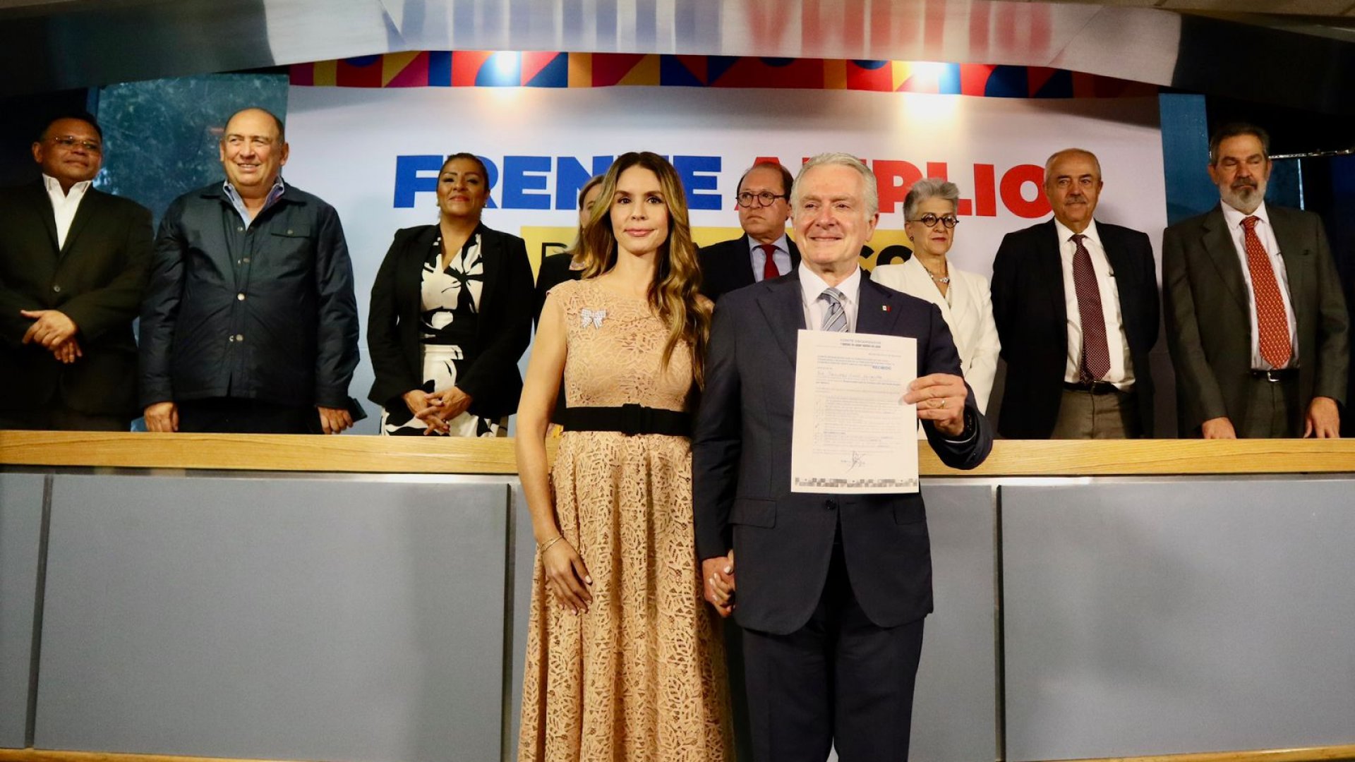 Pide Creel unidad y contienda limpia; es el primero en inscribirse
