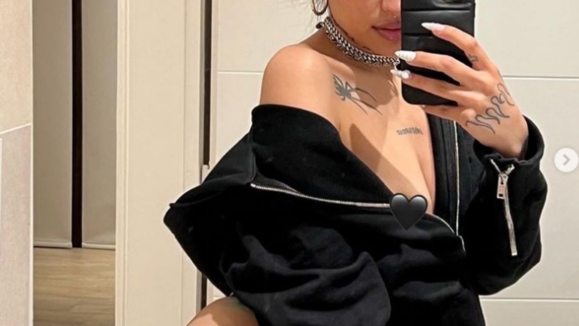 Cazzu posó embarazada para Playboy México