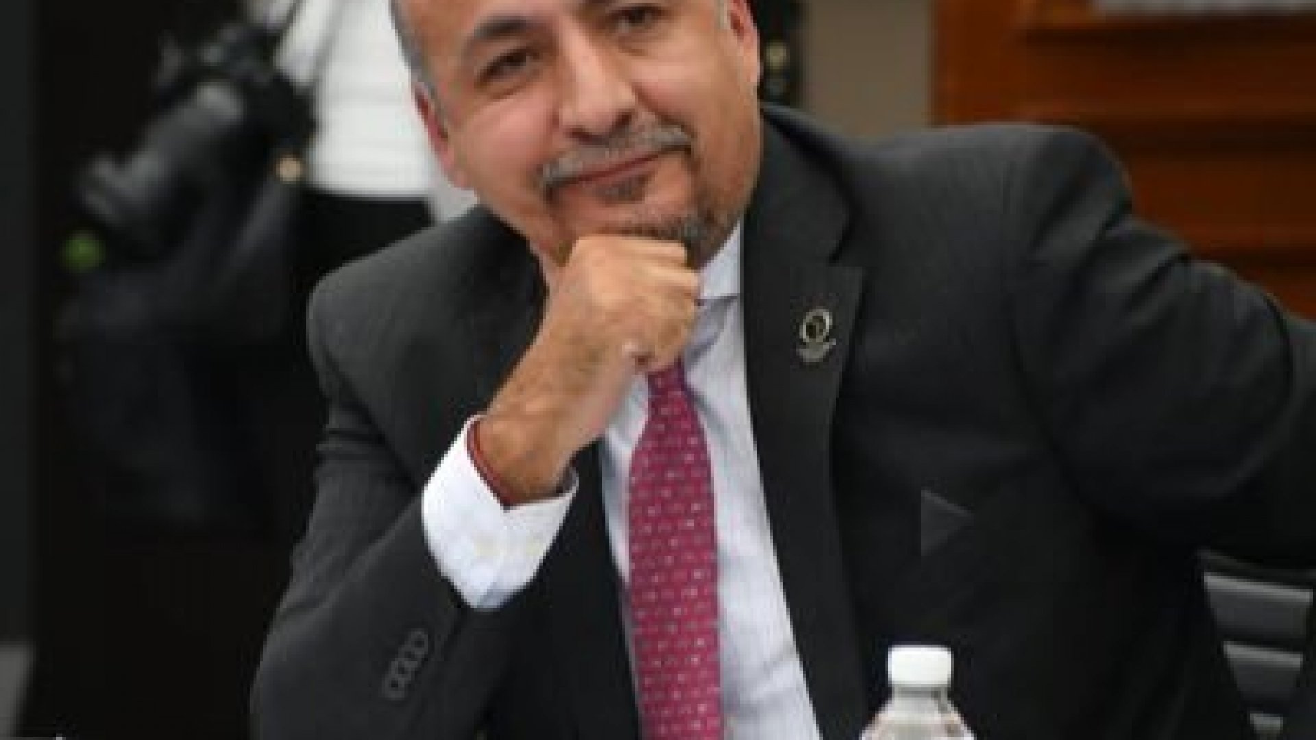Deja Maximiliano Reyes subsecretaría para AL en SRE