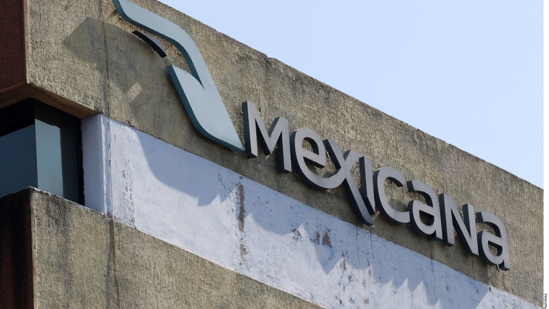 Falla juez a favor de extrabajadores de Mexicana