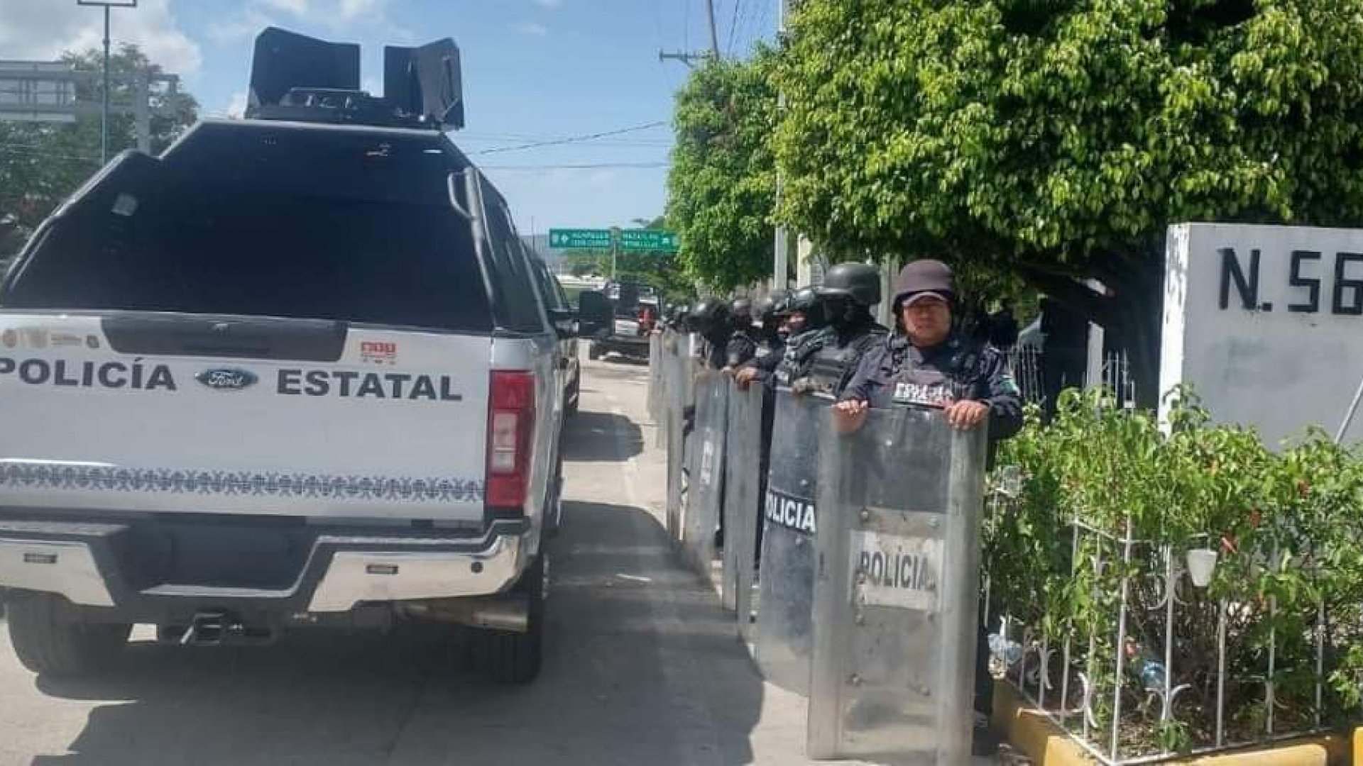 Paran transportistas de 5 municipios de Guerrero
