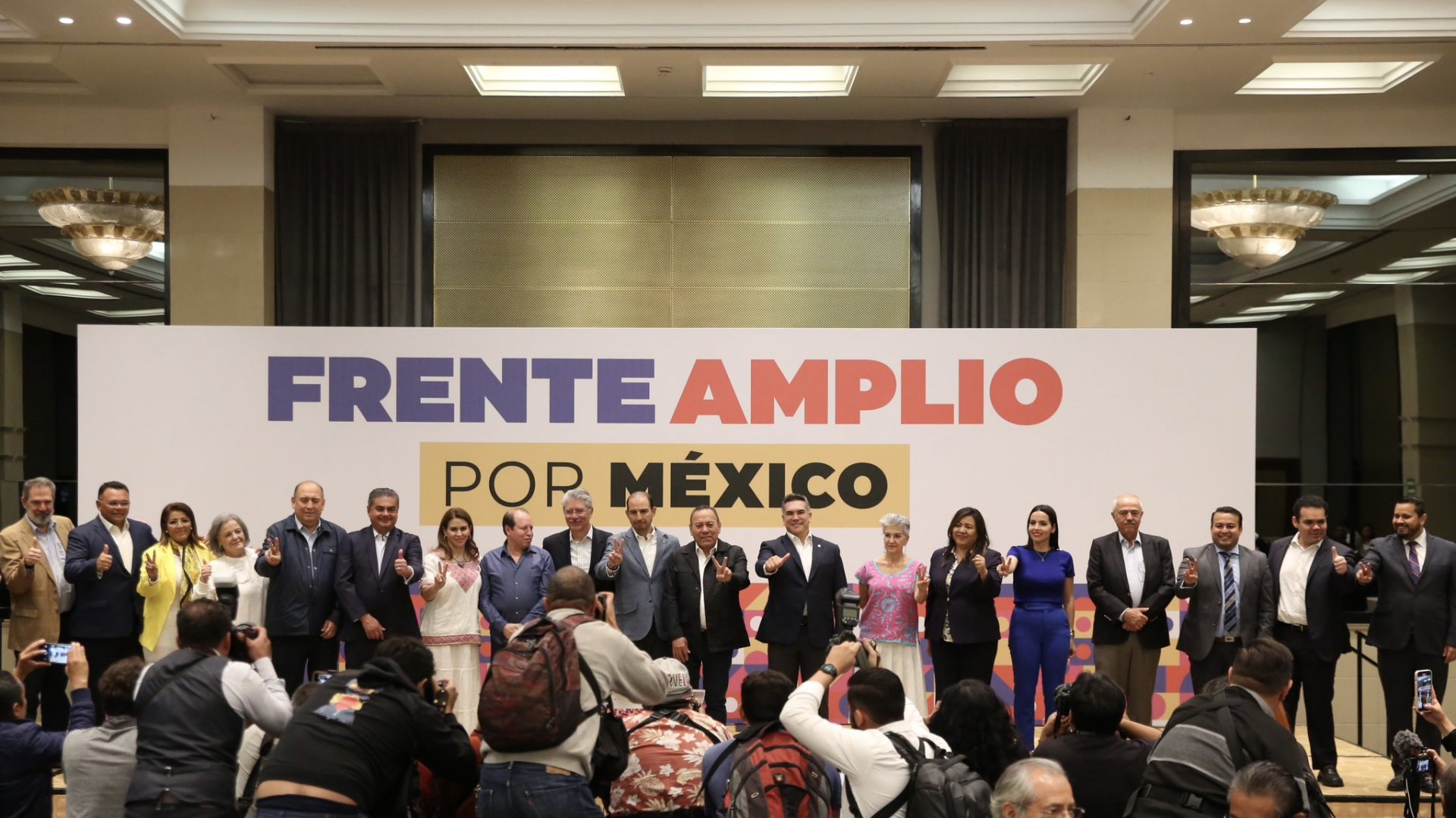Ponen candados para evitar cargadas a aspirantes del Frente