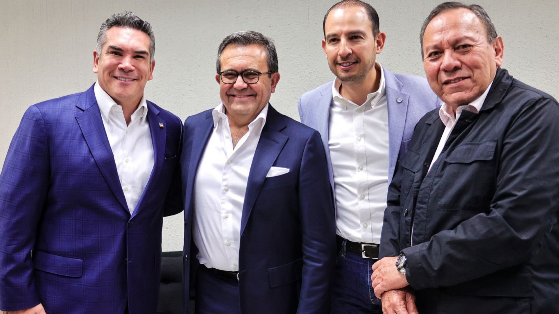 Se baja Ildefonso de la candidatura presidencial