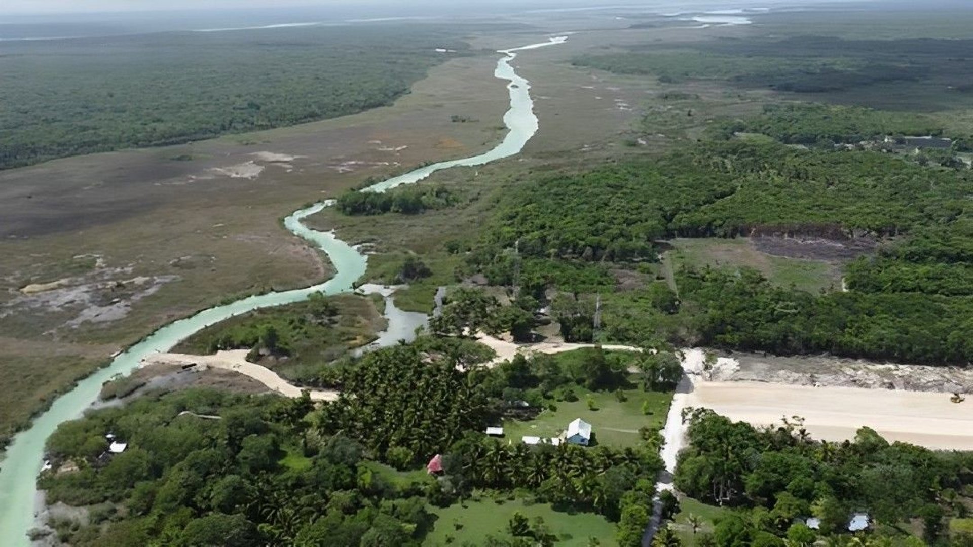 Expropia AMLO mil 521 hectáreas para Aeropuerto de Tulum