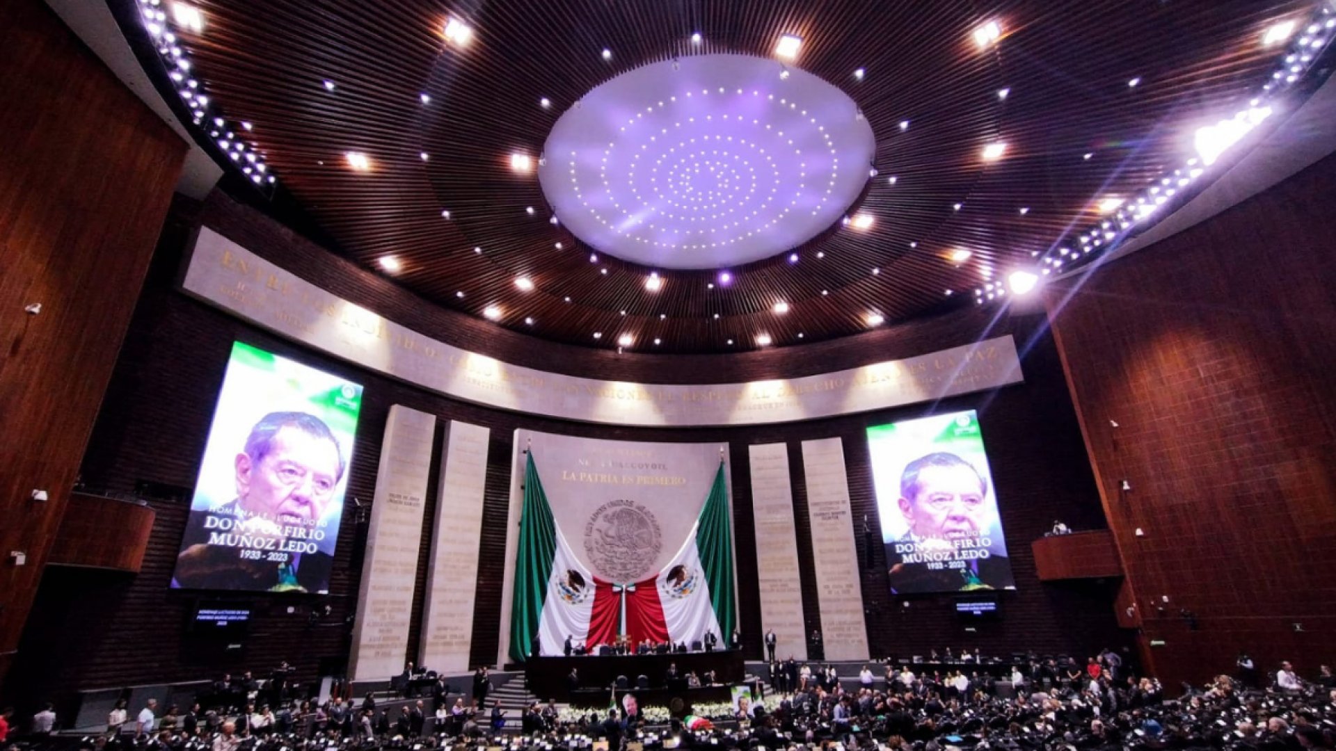 Despiden con homenaje a Porfirio Muñoz Ledo