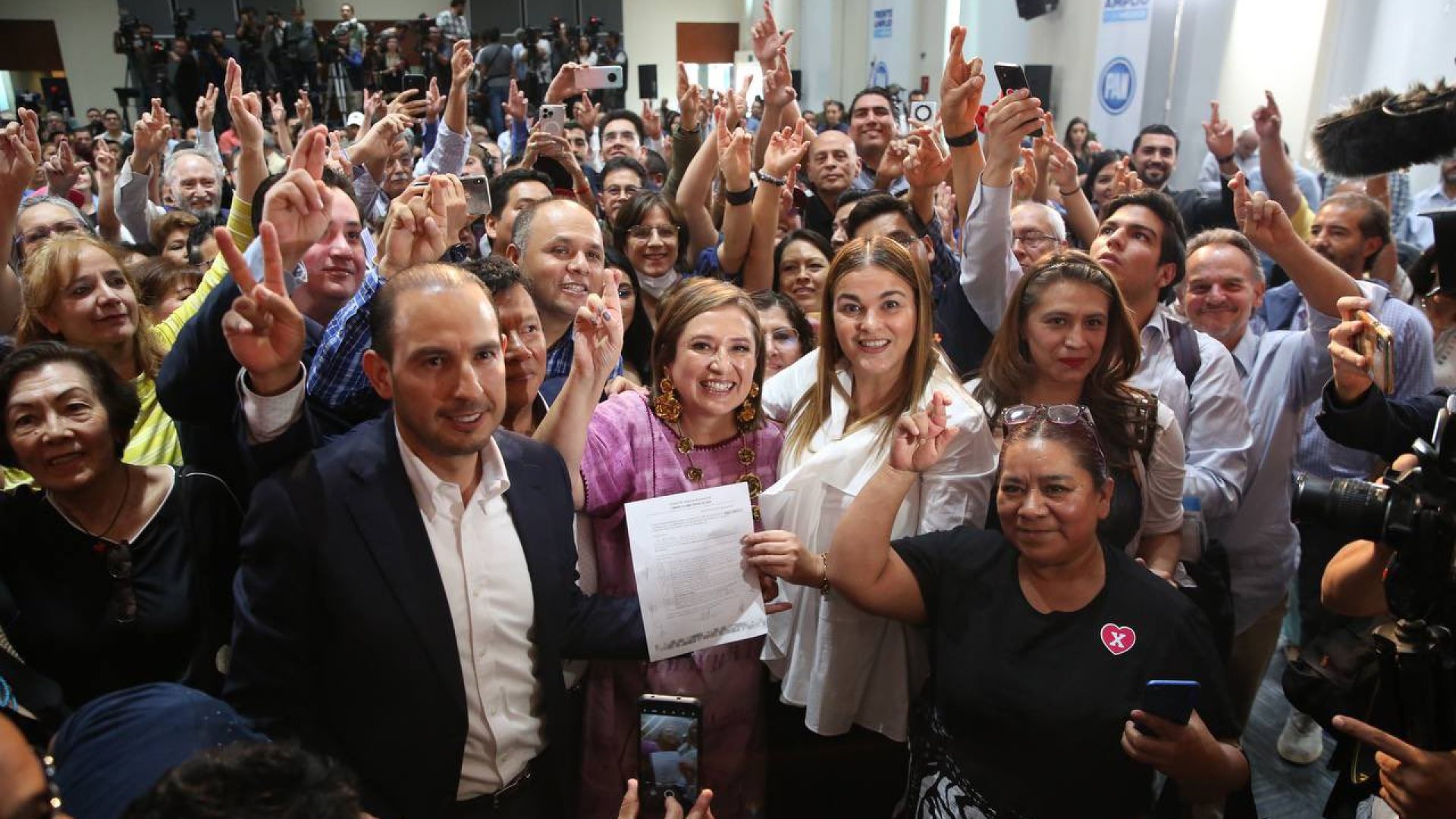 ‘Ese globo no voló’, AMLO continúa ataques contra Xóchitl Gálvez