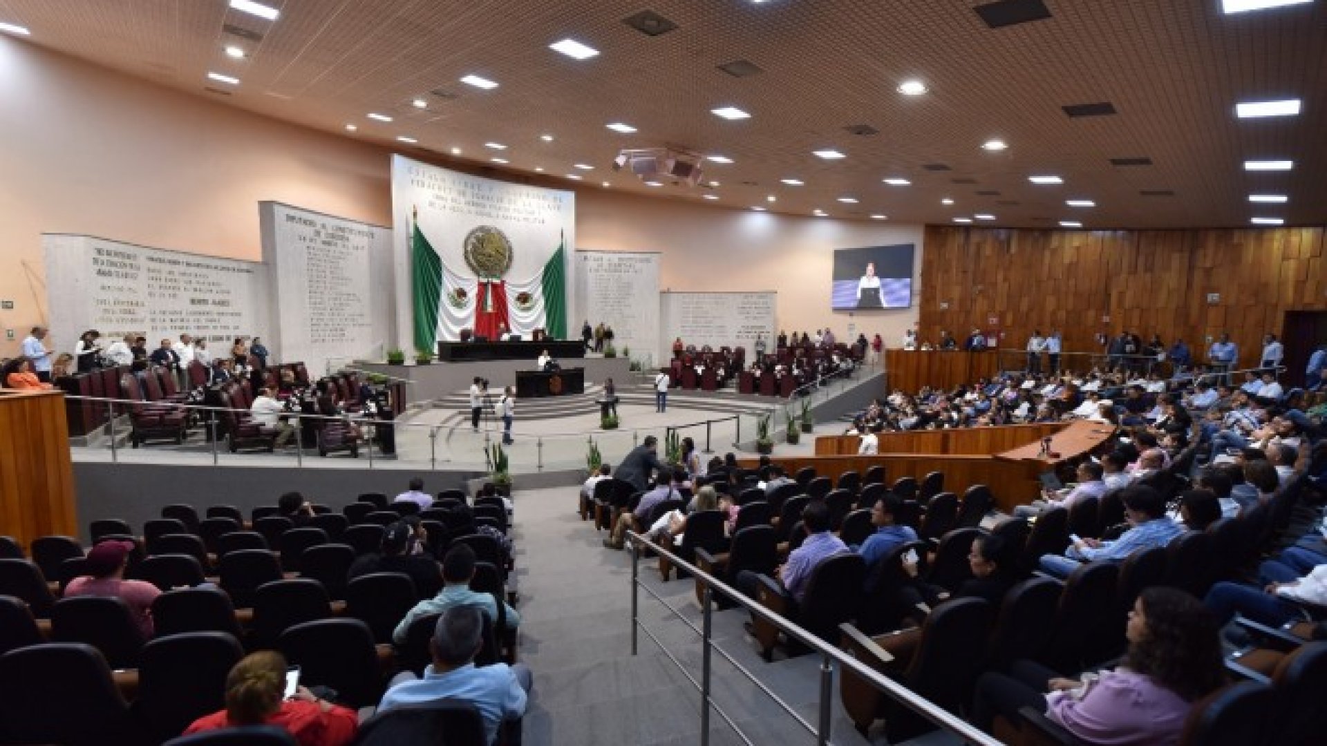 Gobierno de México bursatilizó fondos de estabilización para las entidades: oposición