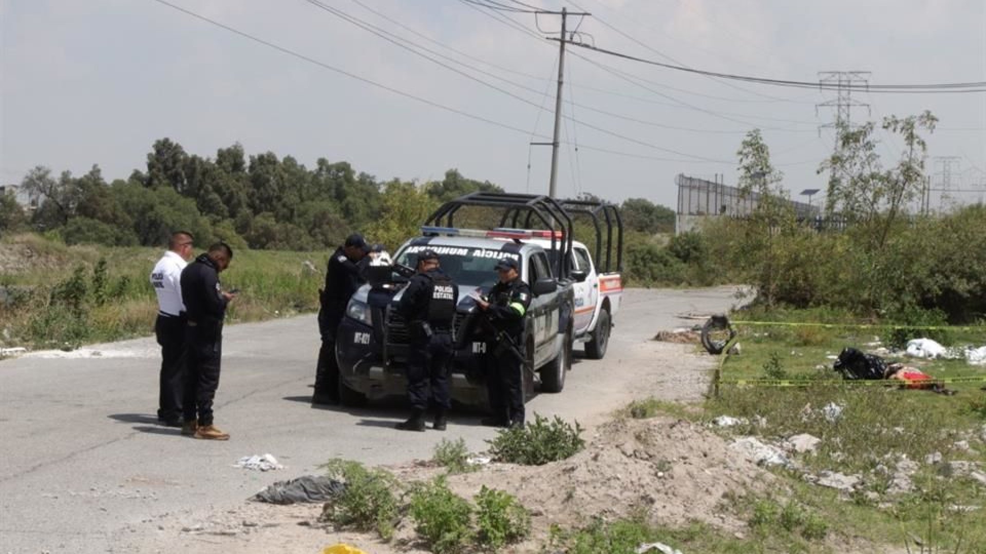 Hallan cuerpo de hombre embolsado en Edomex