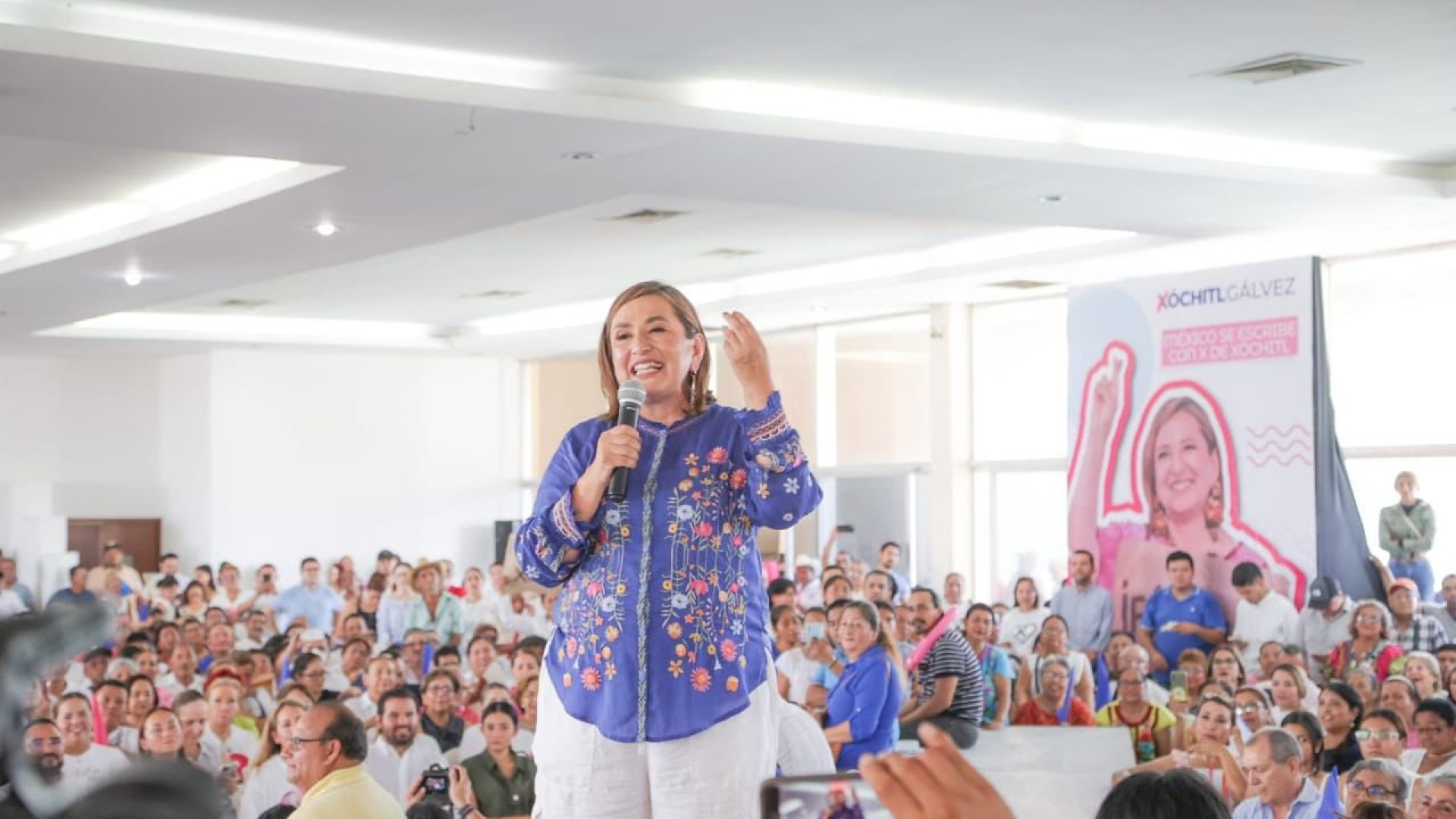 AMLO niega a atacar a Xóchitl Gálvez aprovechando el aparato del Estado