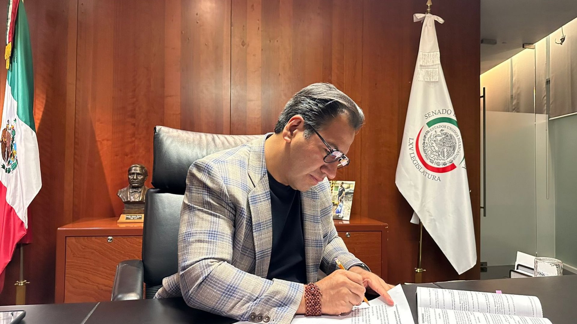 Goza líder del Senado penthouse en CDMX de 22 mdp