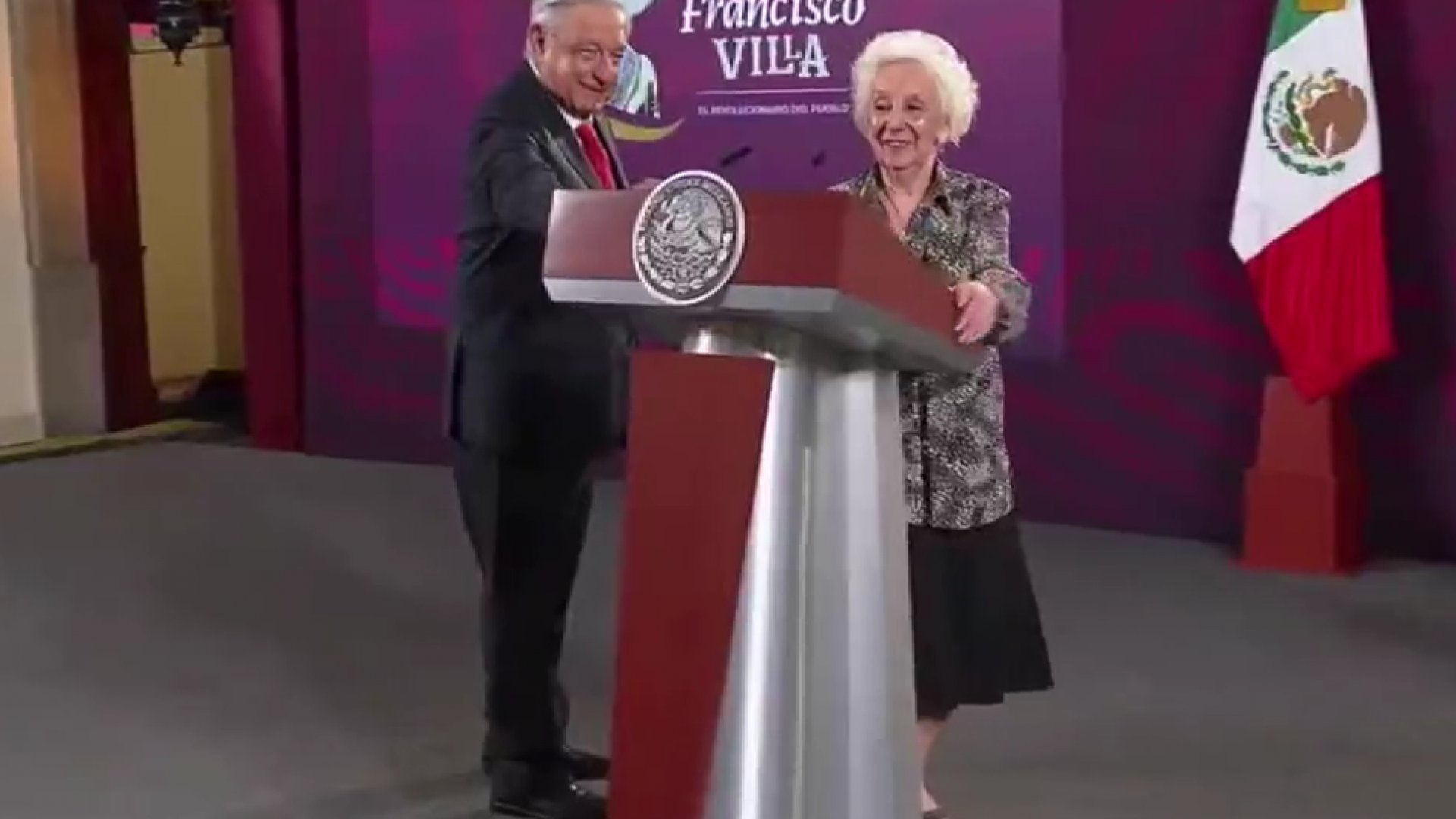AMLO recibe a presidenta de las Abuelas de la Plaza de Mayo en la mañanera