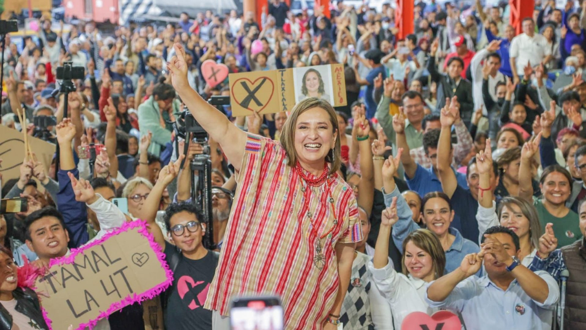 INE: AMLO no cometió violencia política de género contra Xóchitl Gálvez