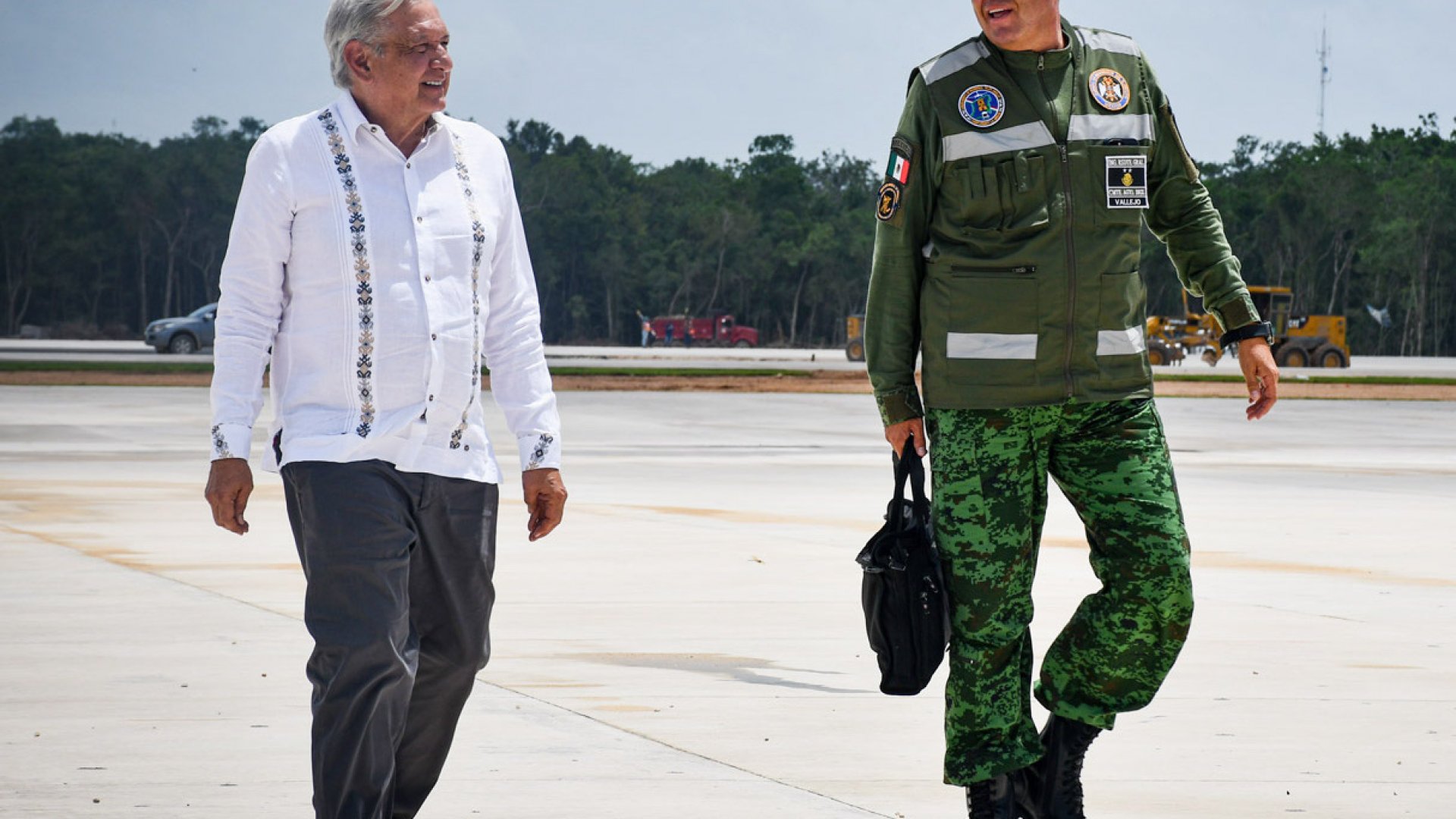 Presume AMLO avances de terminal de Tulum