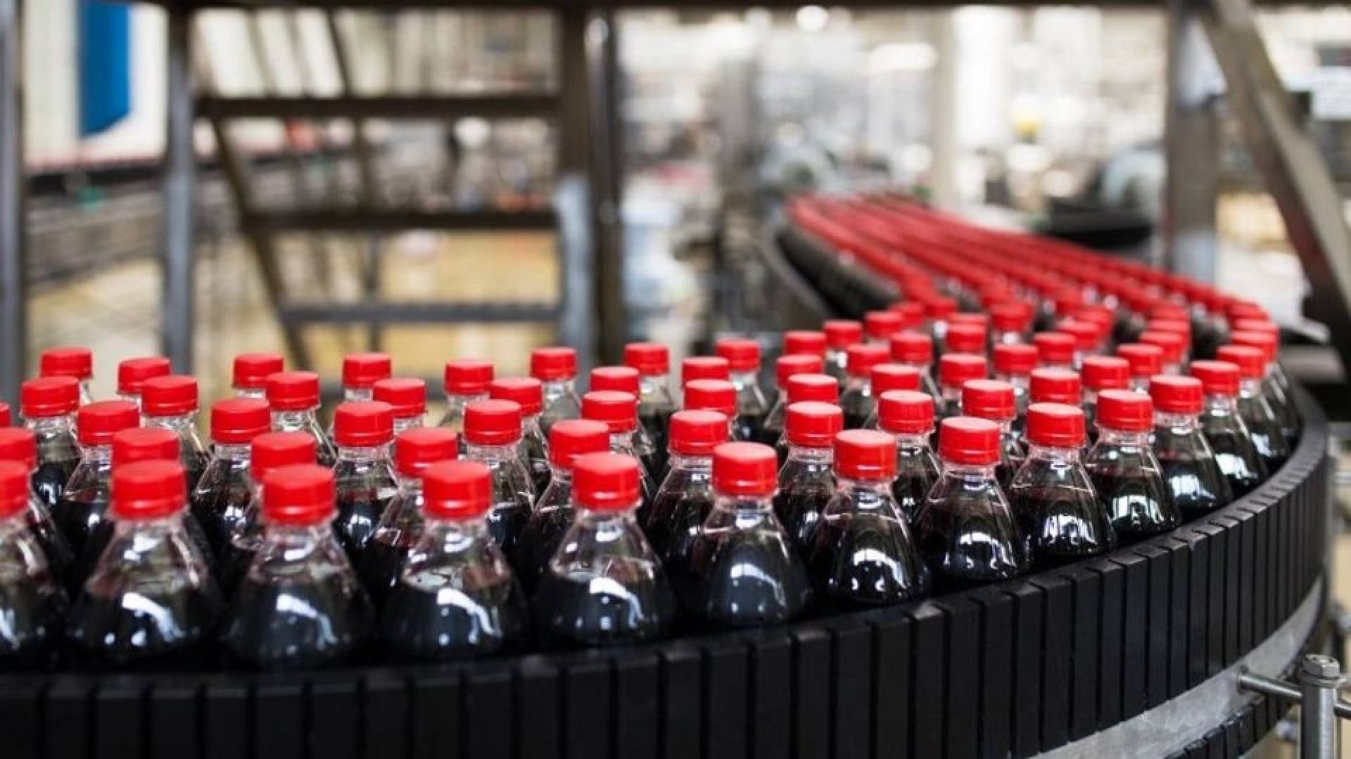 Hugo López-Gatell confirma investigación de Cofepris contra bebidas ‘piratas’