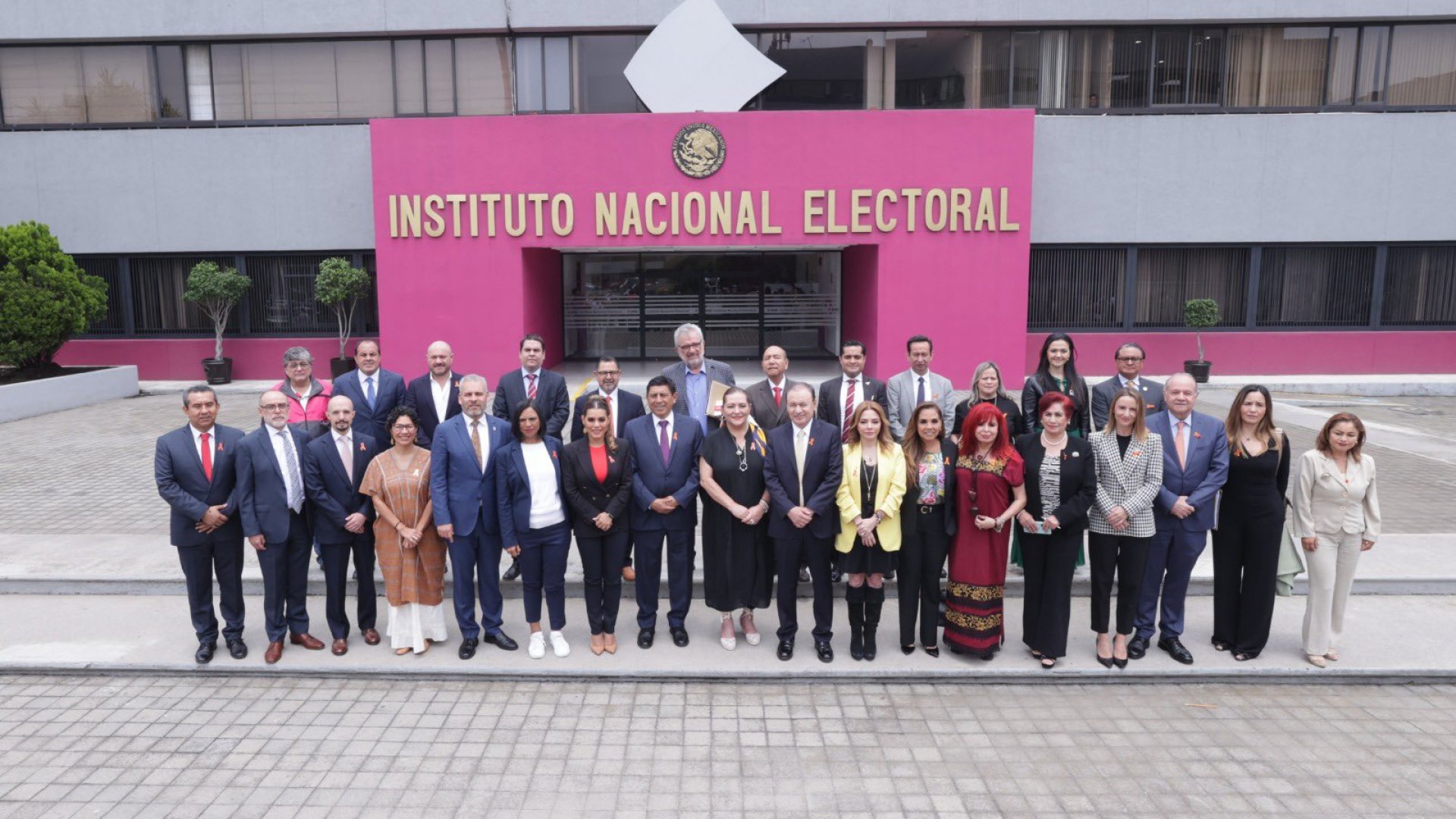 INE discutirá topes de campañas de aspirantes a candidaturas presidenciales este miércoles