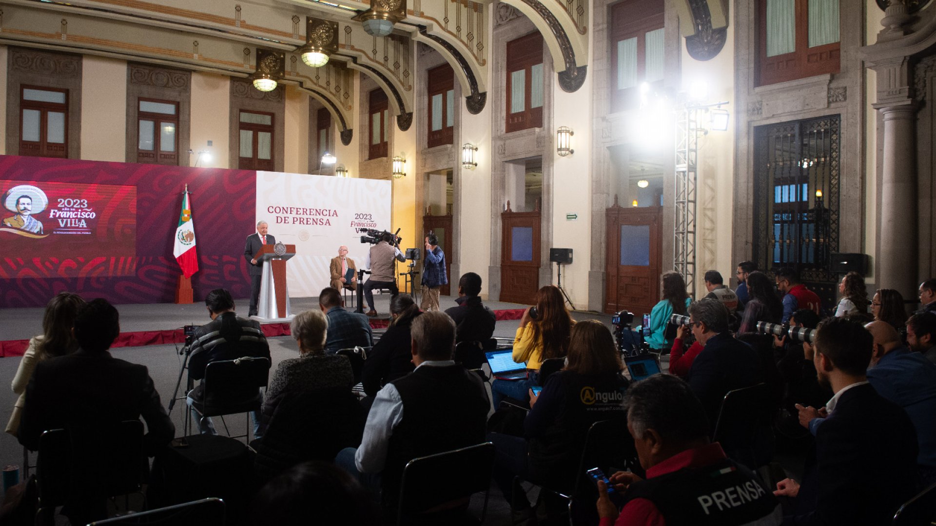 AMLO niega que Marina y Sedena bloqueen caso Ayotzinapa; rechaza informe del GIEI