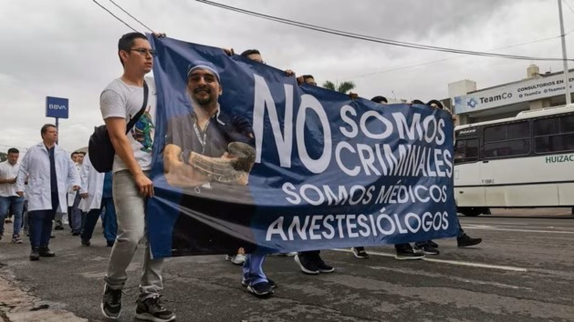Le piden ‘mordida’ a anestesiólogo acusado de comprar fentanilo
