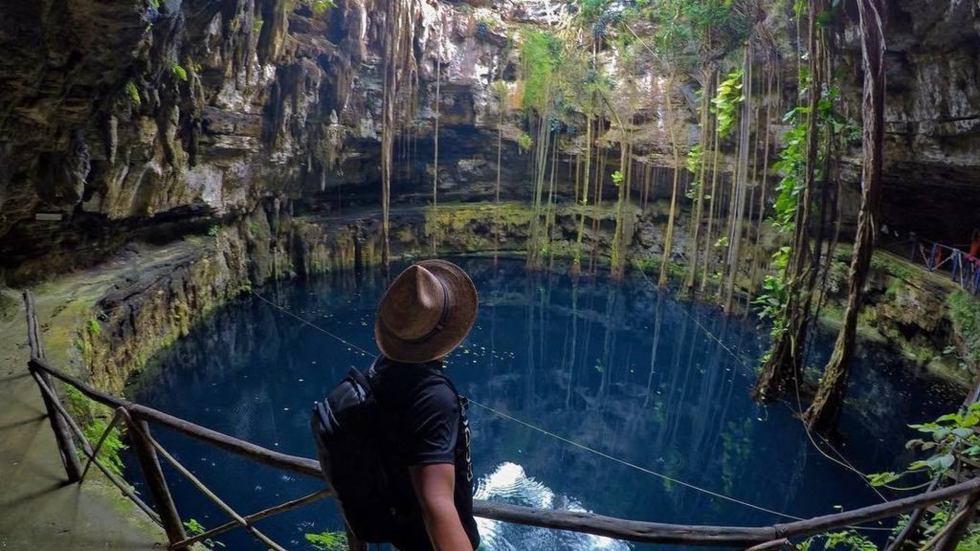 Descubren cenote oculto en Yucatán